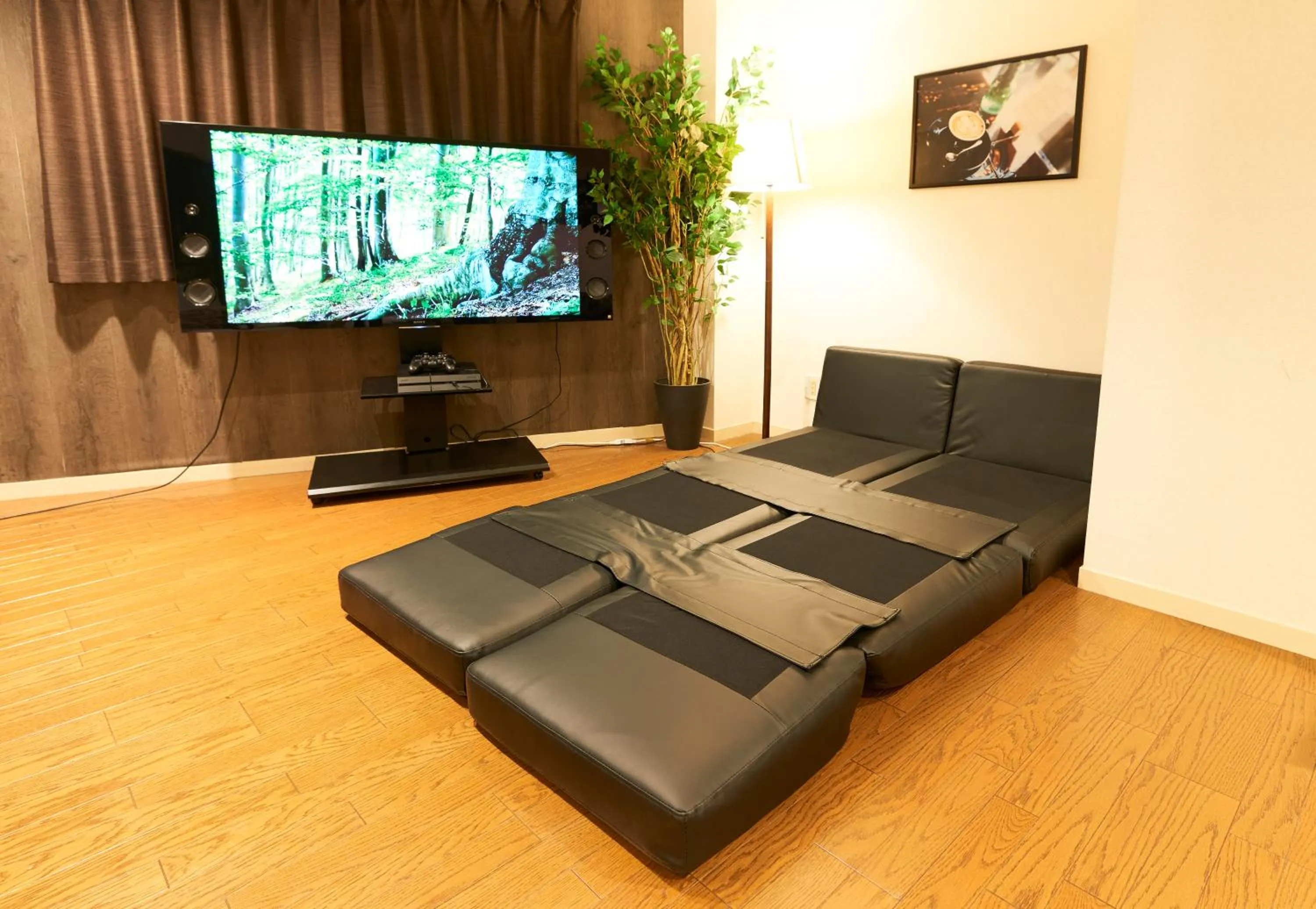 Living room in S'CASA NishiShinjuku