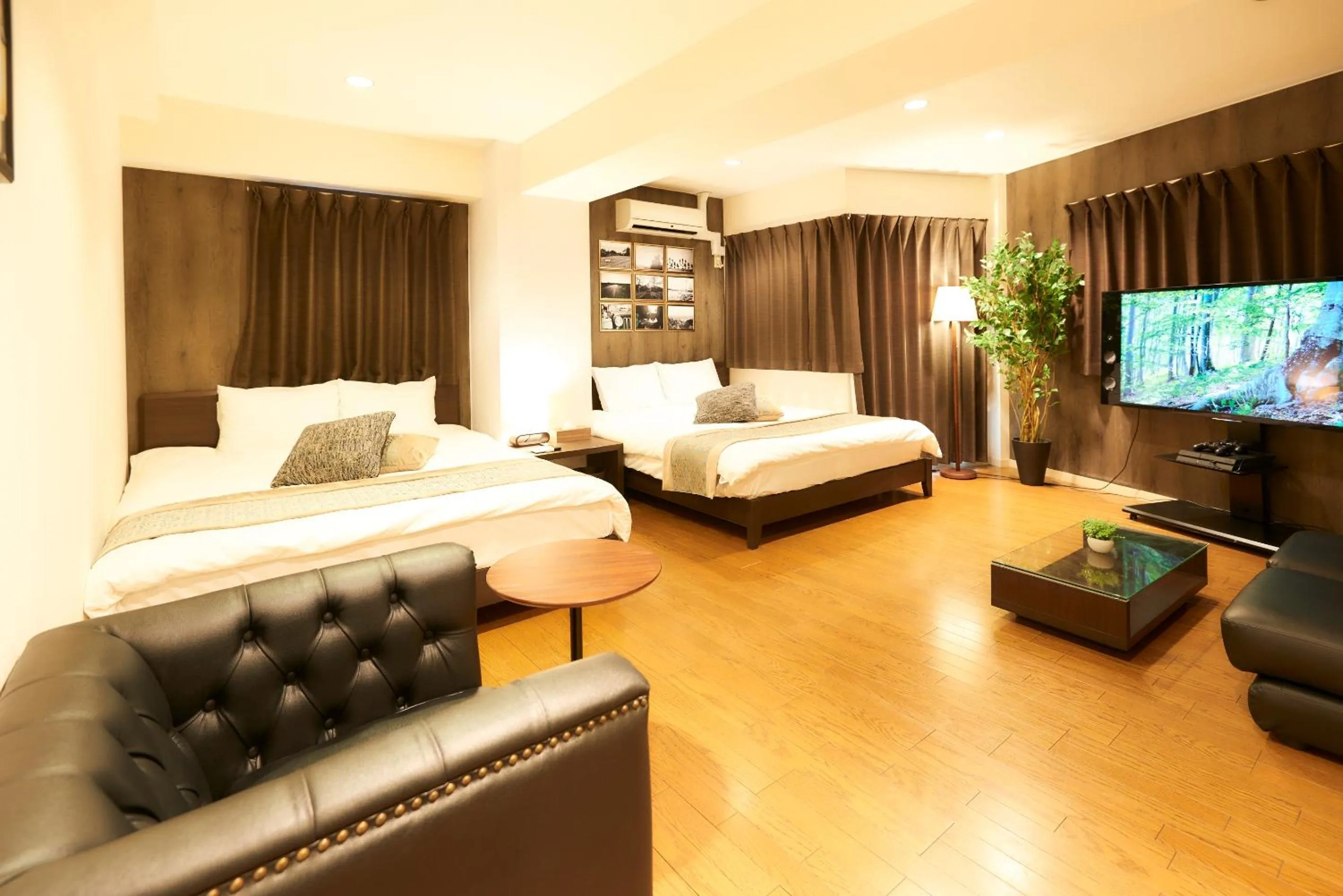 Photo of the whole room, Bed in S'CASA NishiShinjuku