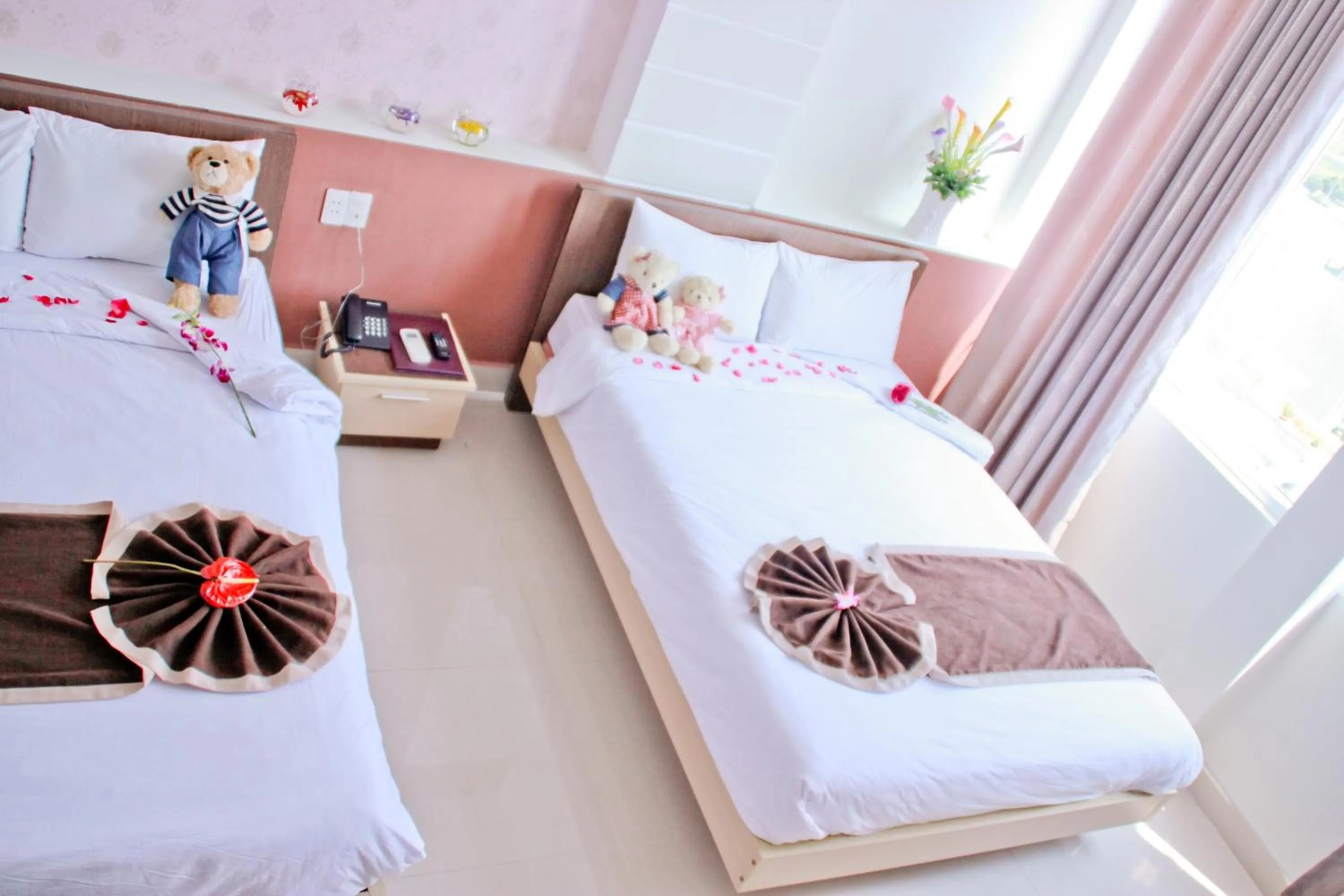 Bedroom, Bed in Princess Hotel