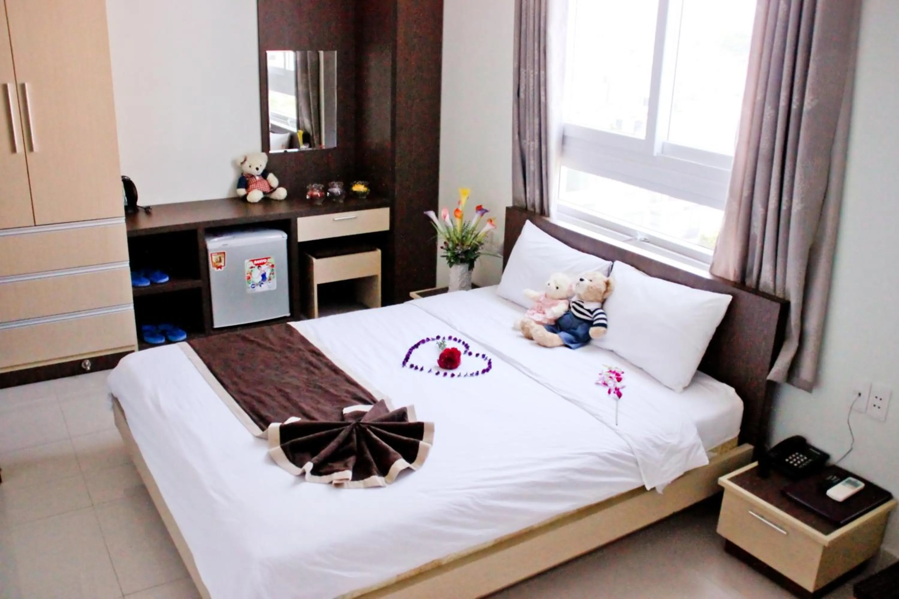 Bedroom, Bed in Princess Hotel