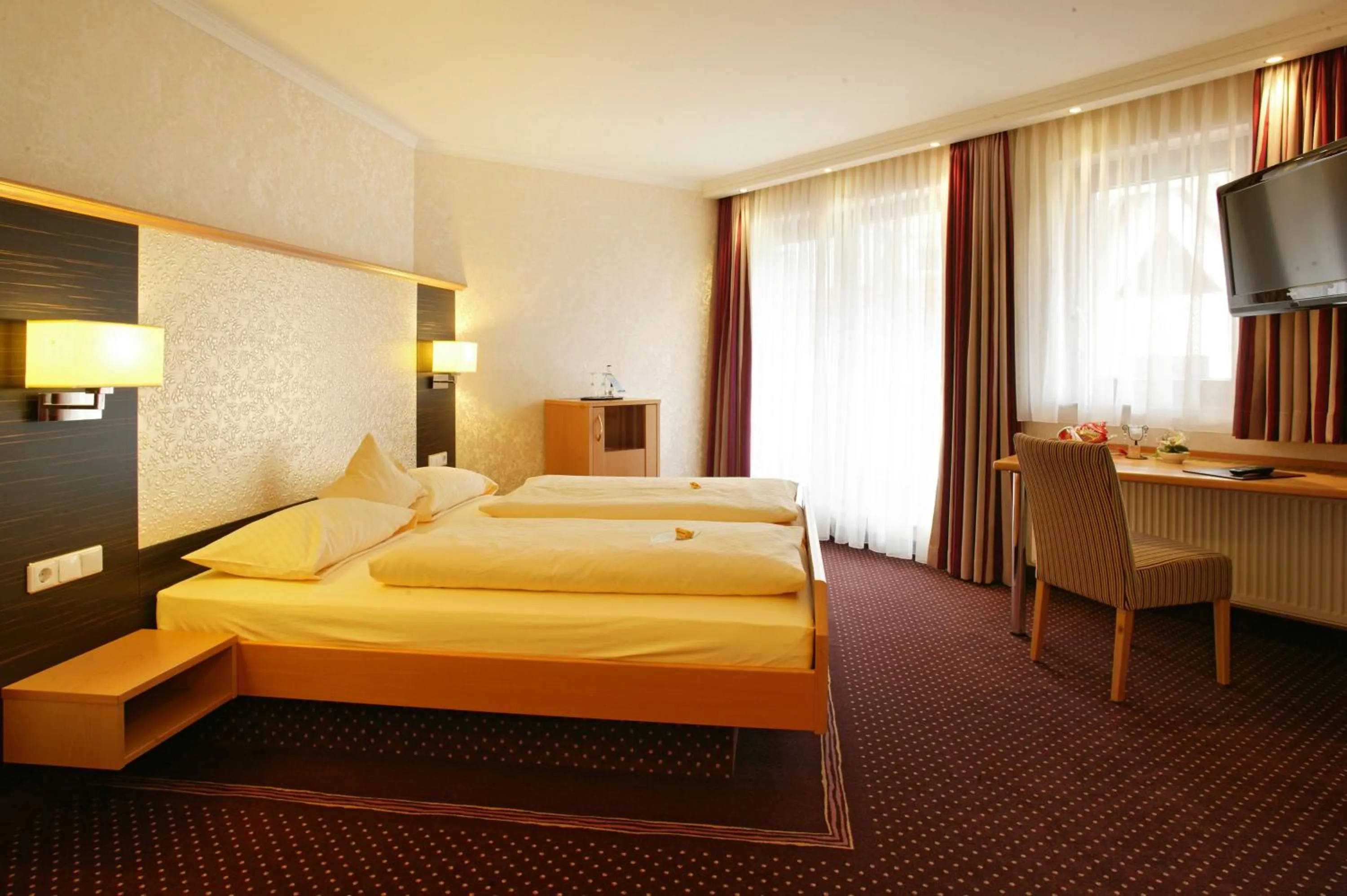 Photo of the whole room, Bed in Forellenhof Rössle Hotel & Restaurant