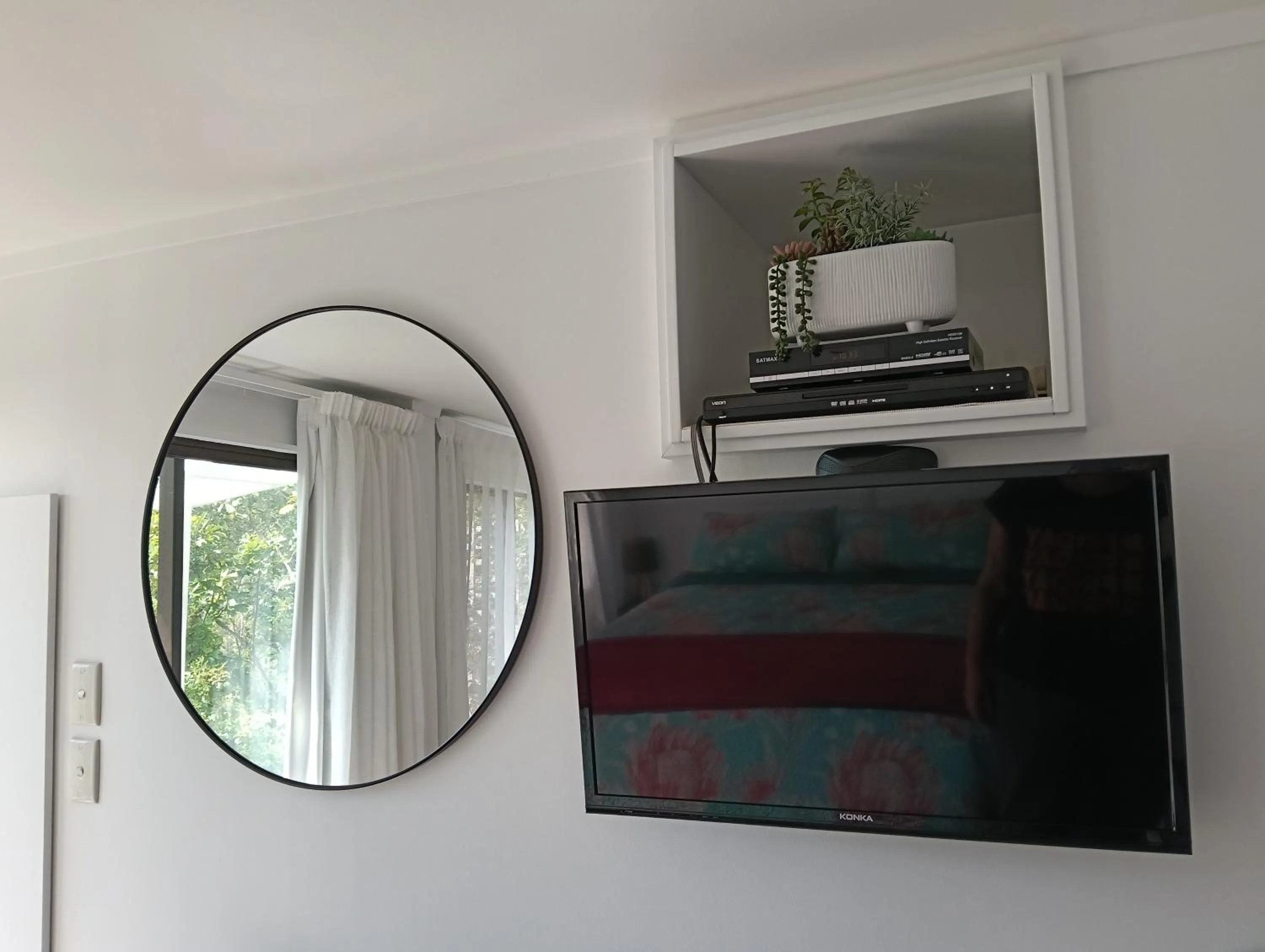 TV and multimedia in A Sea View B&B