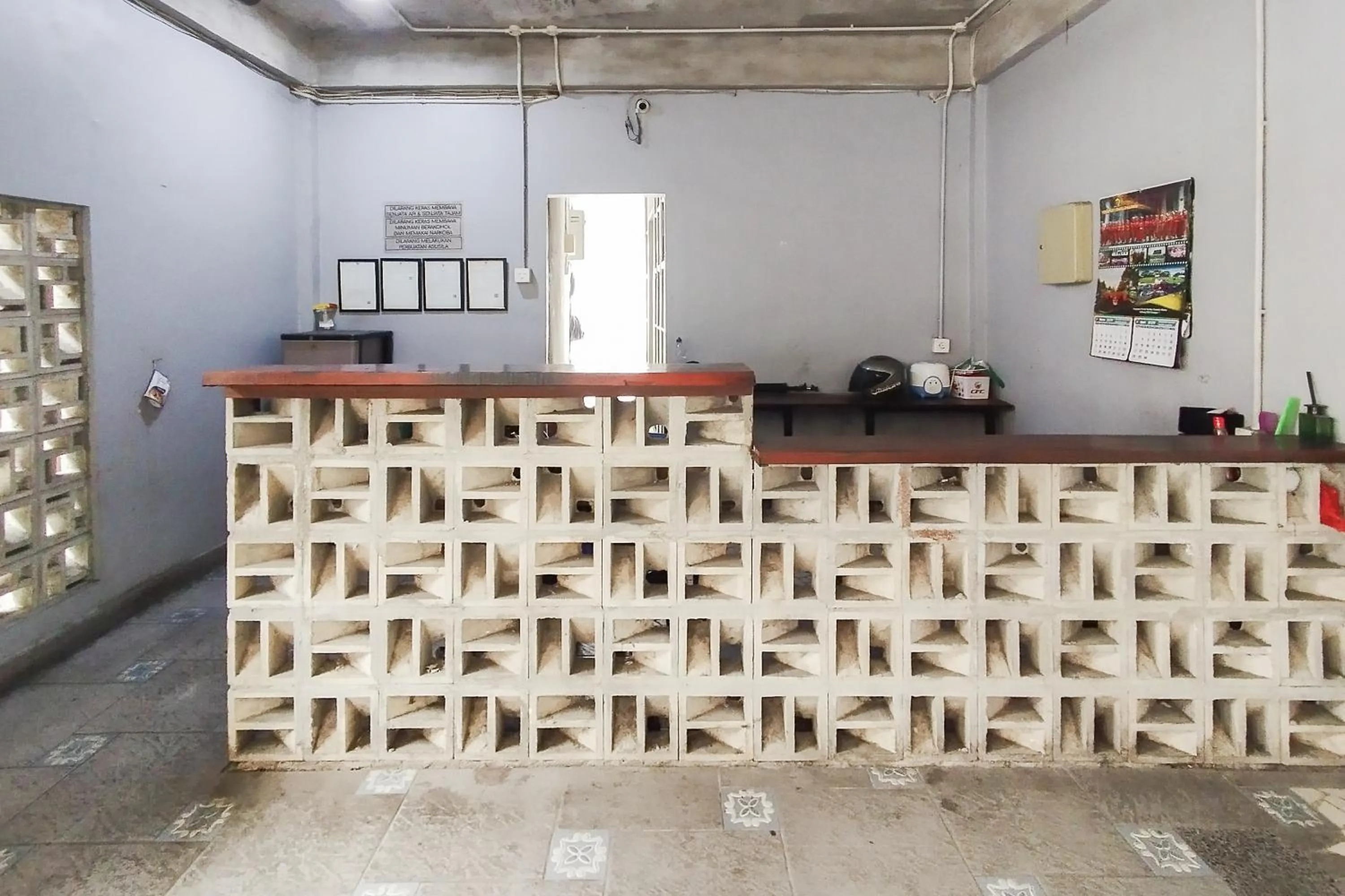 Lobby or reception in Alfalah Residence Syariah Mitra RedDoorz