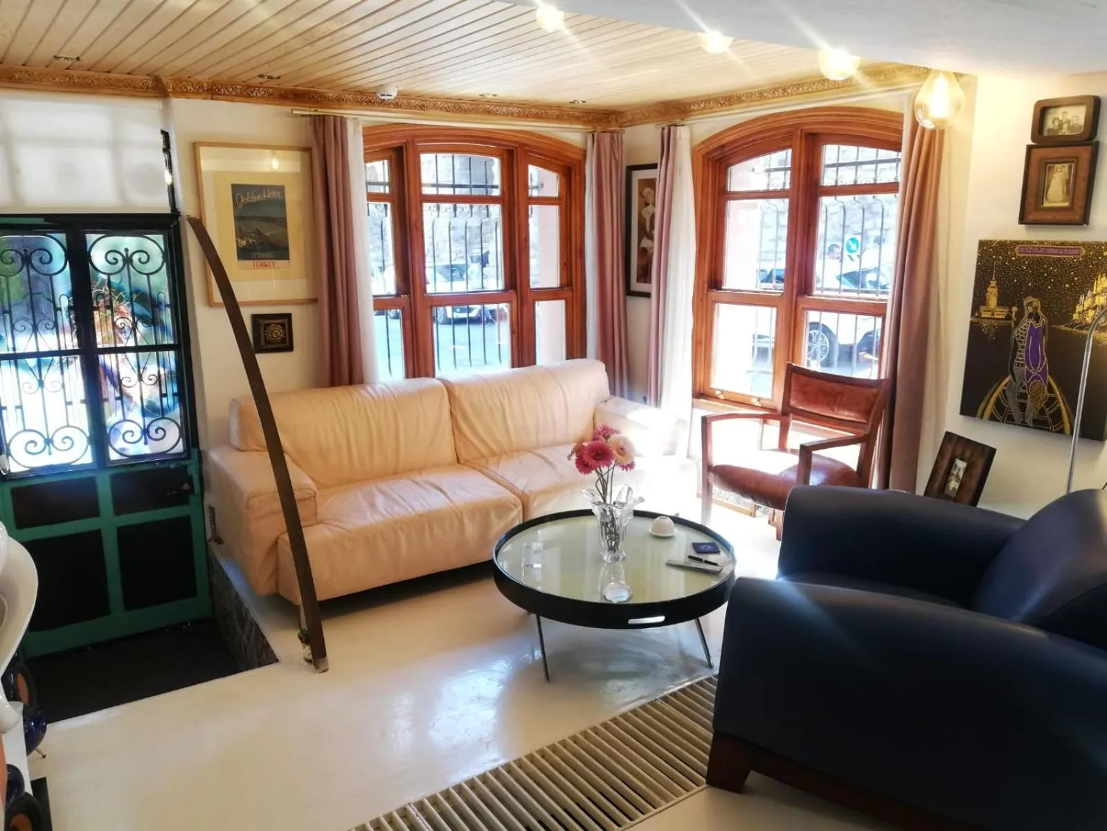 No 1 House By Valence