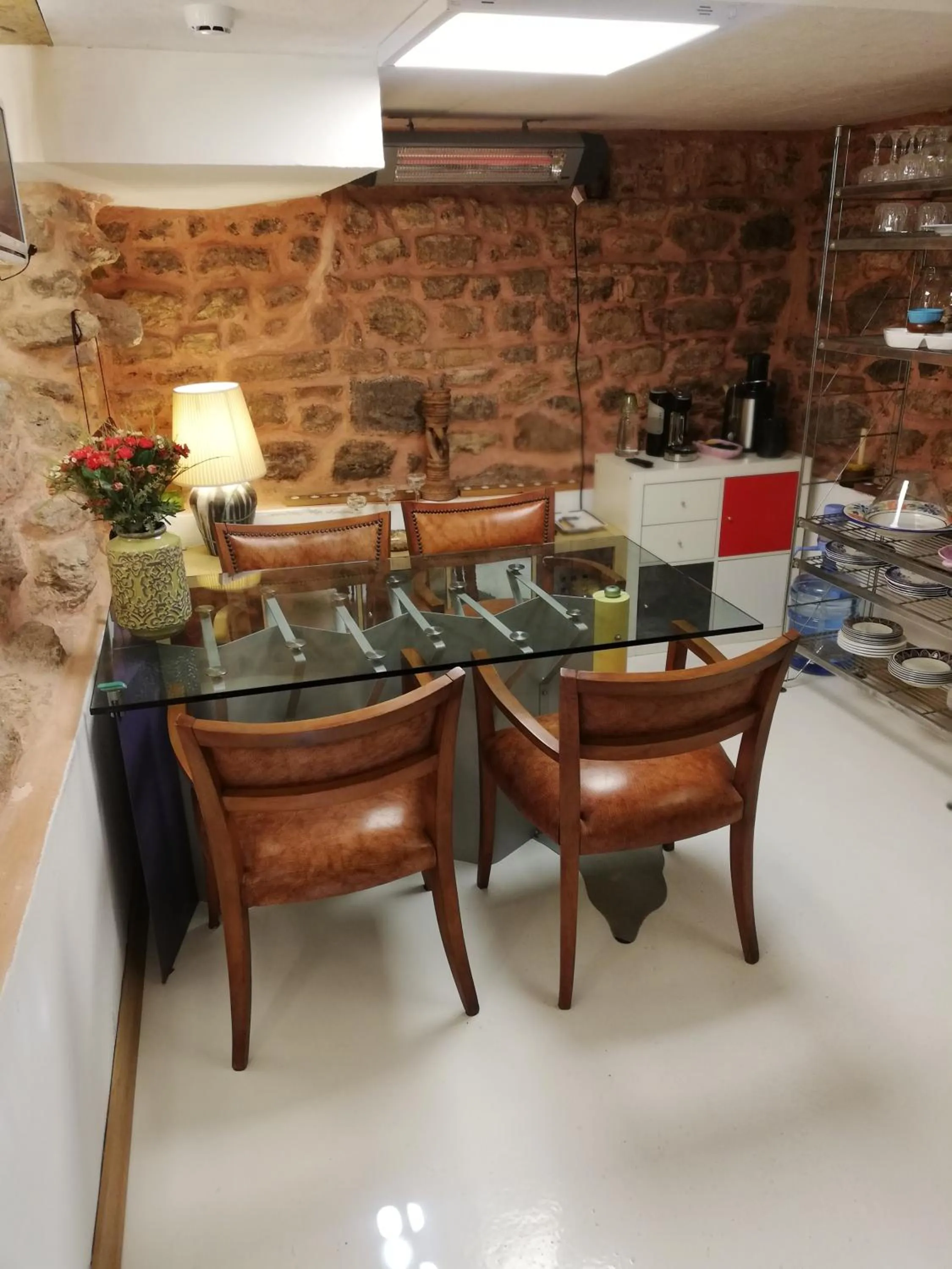 No 1 House By Valence