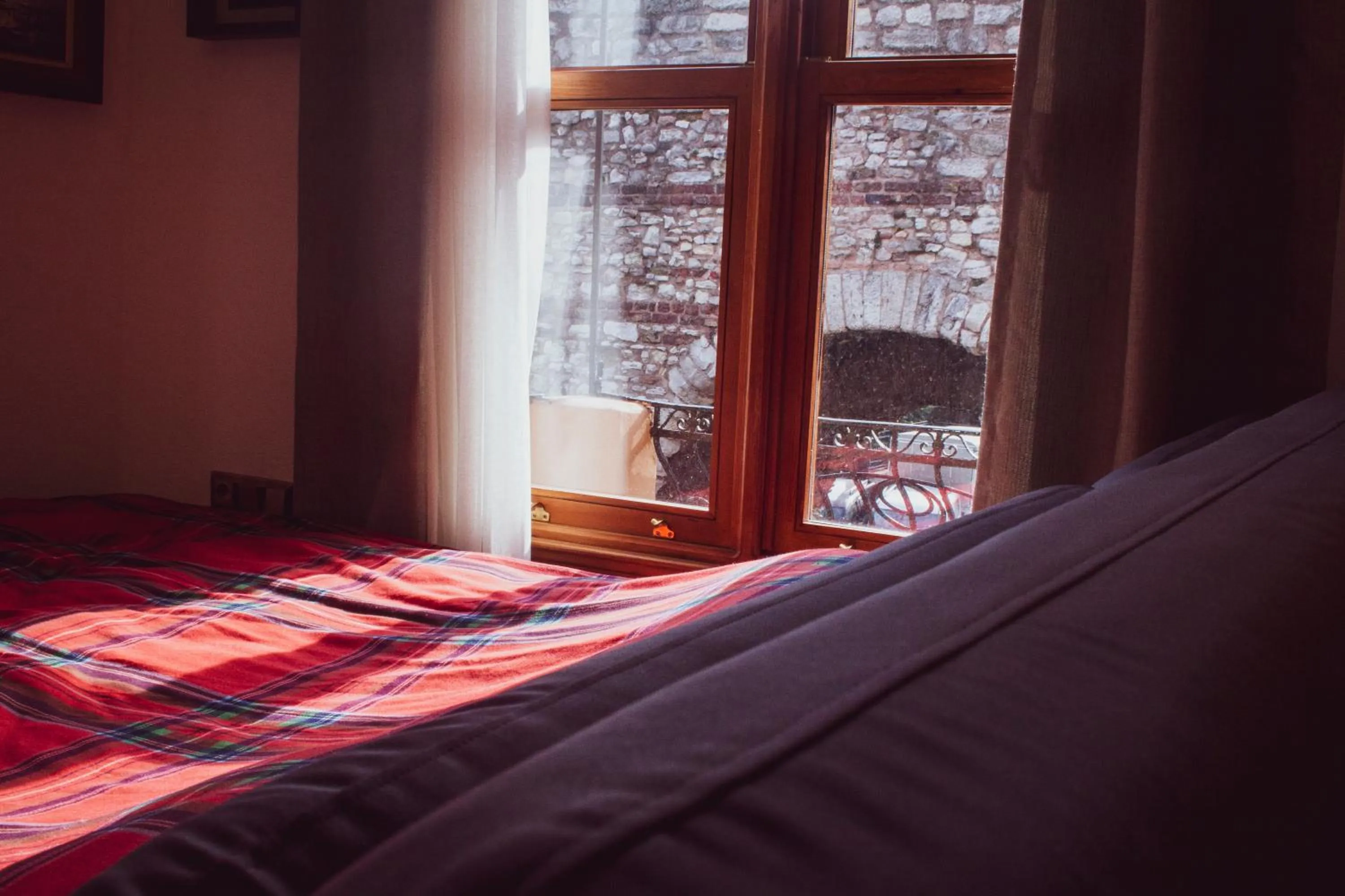 Bed in No 1 House By Valence