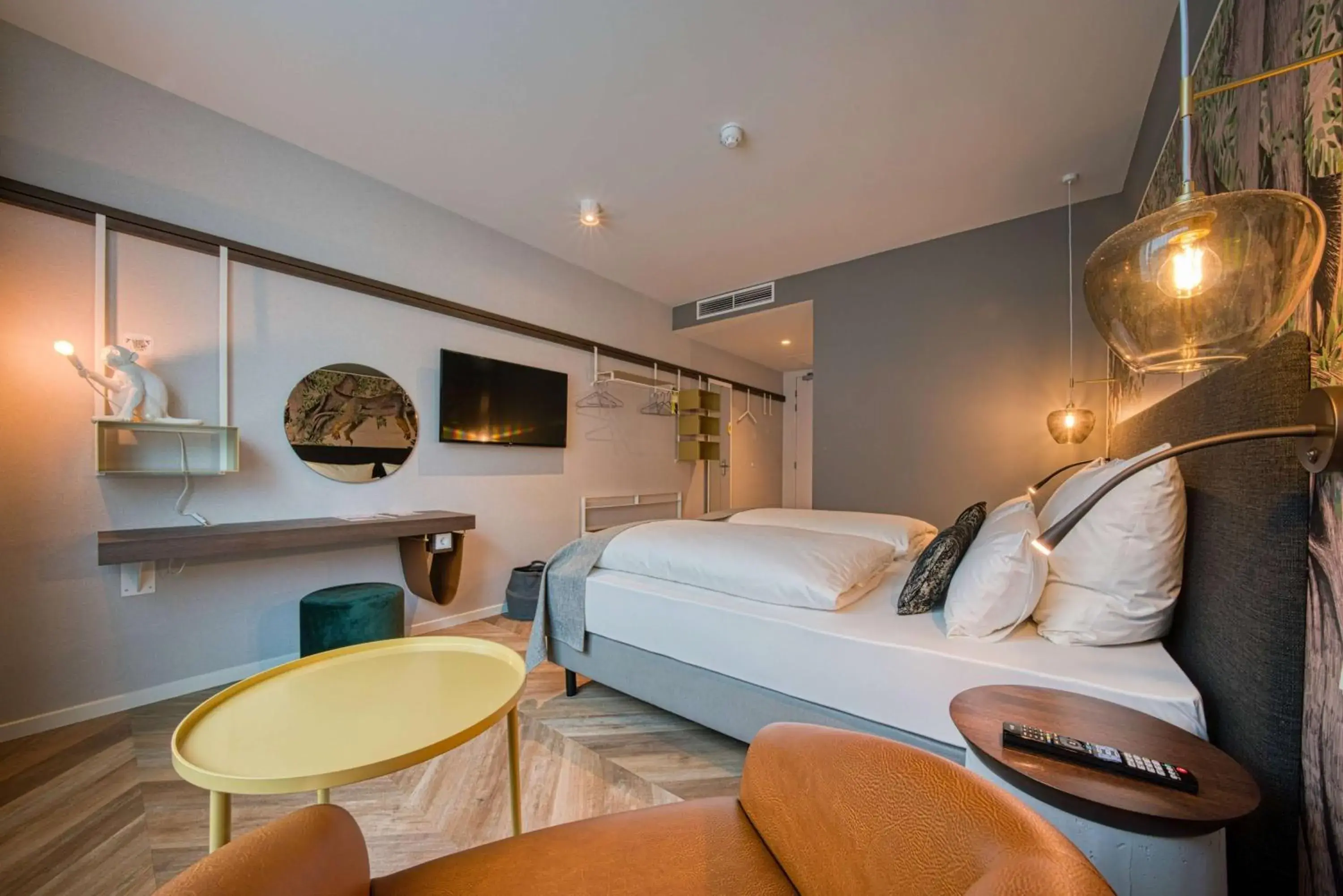 Photo of the whole room, Bed in Vienna House Easy by Wyndham Amsterdam Airport Schiphol Photo of the whole room, Bed in Vienna House Easy by Wyndham Amsterdam Airport Schiphol