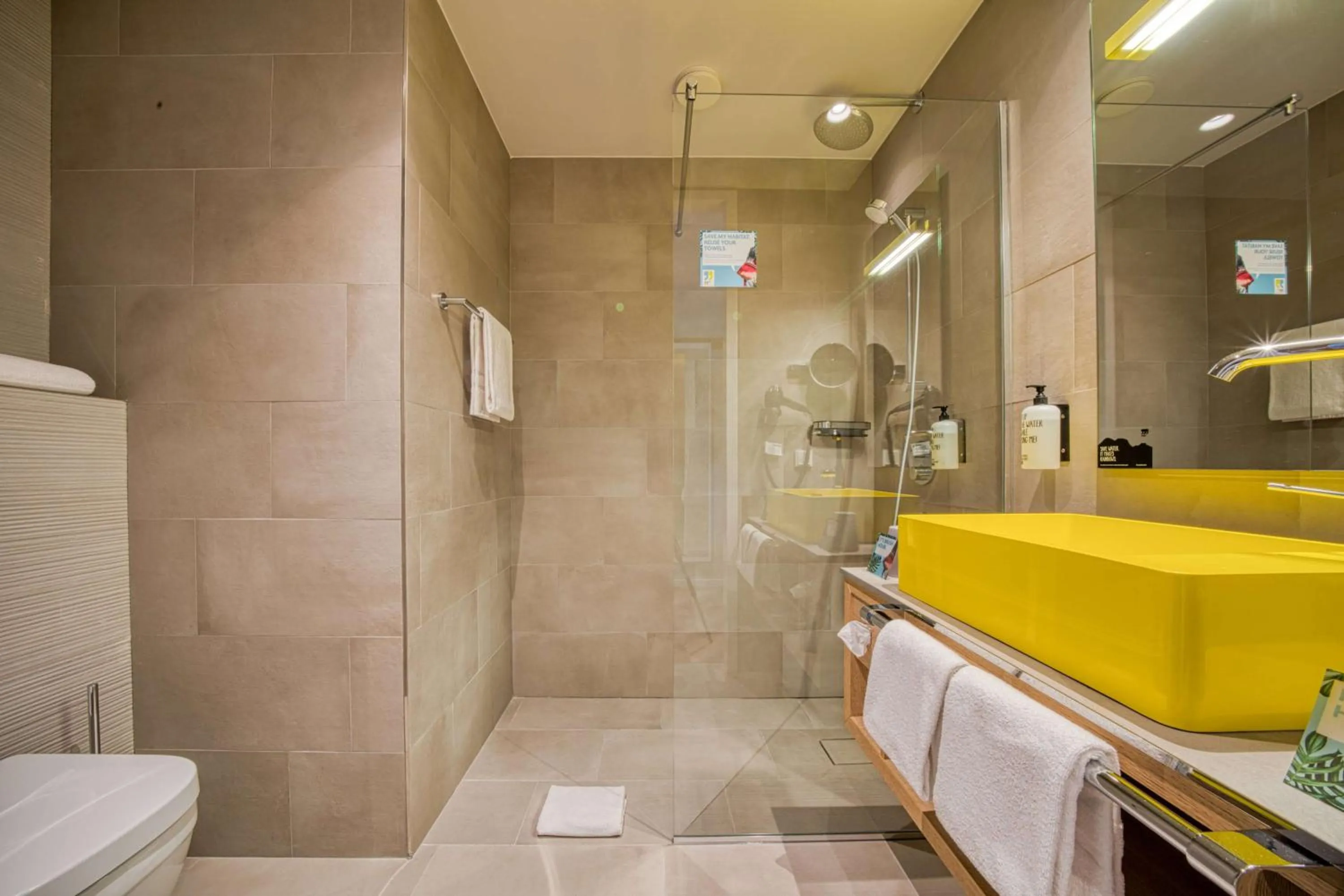 Bathroom in Vienna House Easy by Wyndham Amsterdam Airport Schiphol