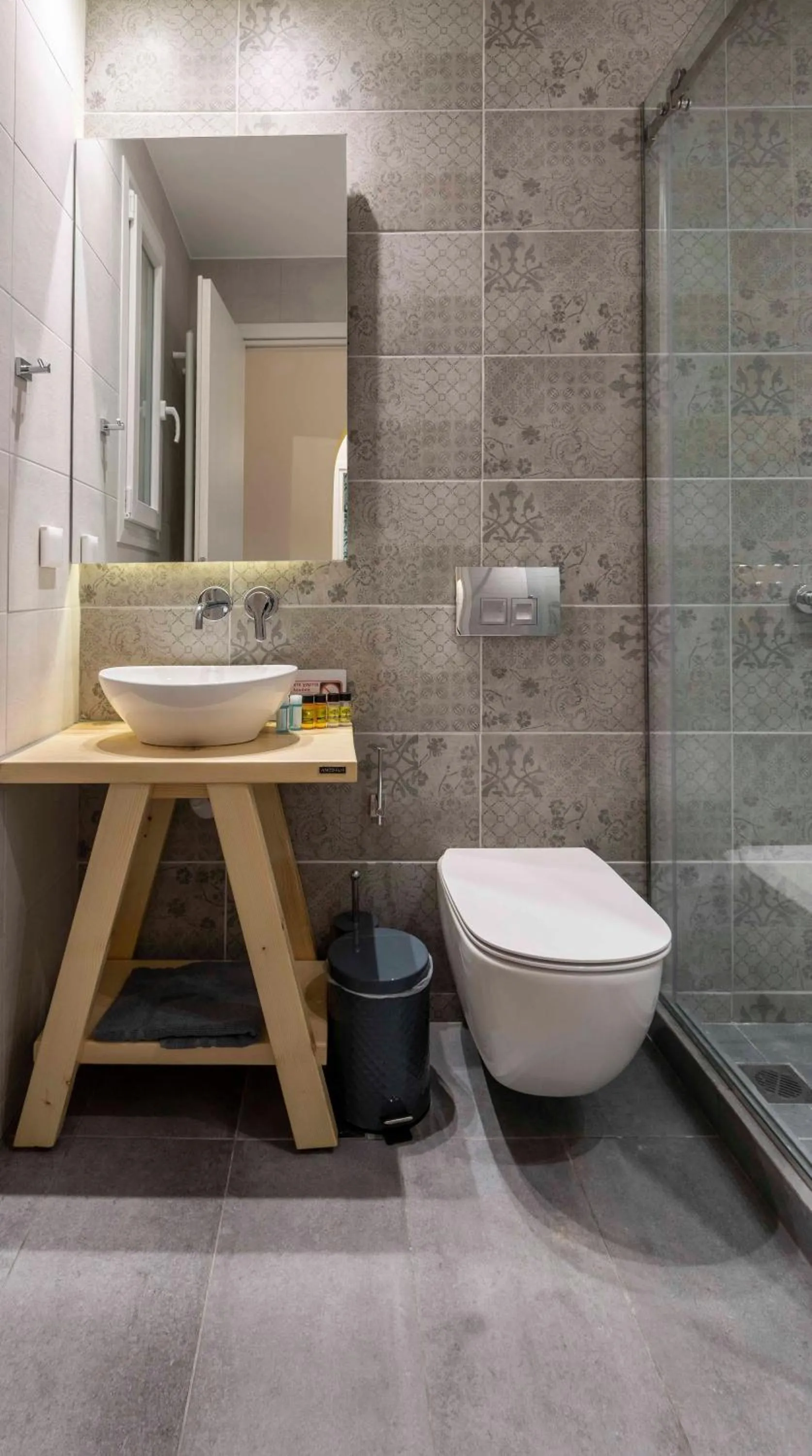 Toilet in “Champions” Apartment in N. Kosmos neighbourhood
