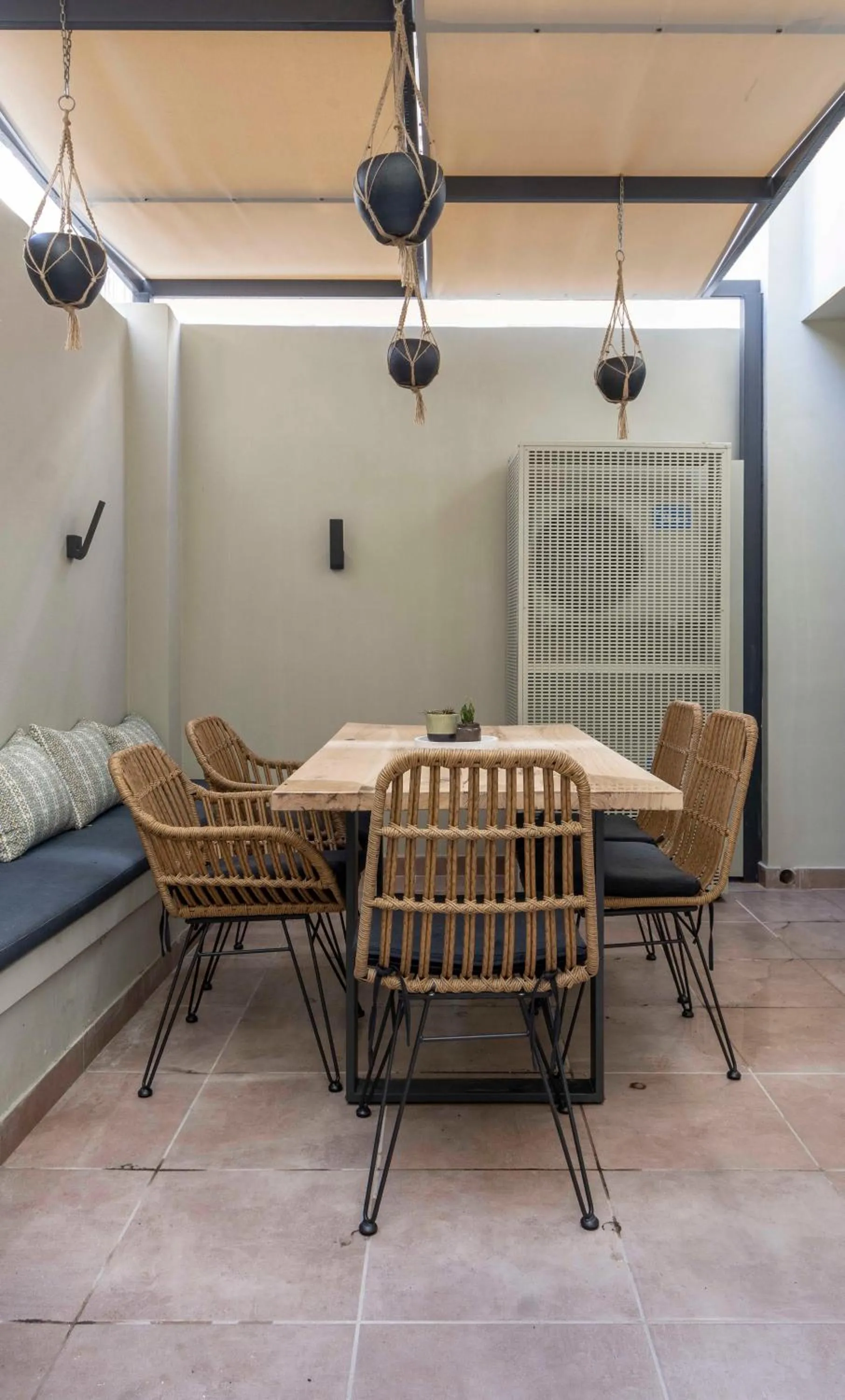 Patio in “Champions” Apartment in N. Kosmos neighbourhood