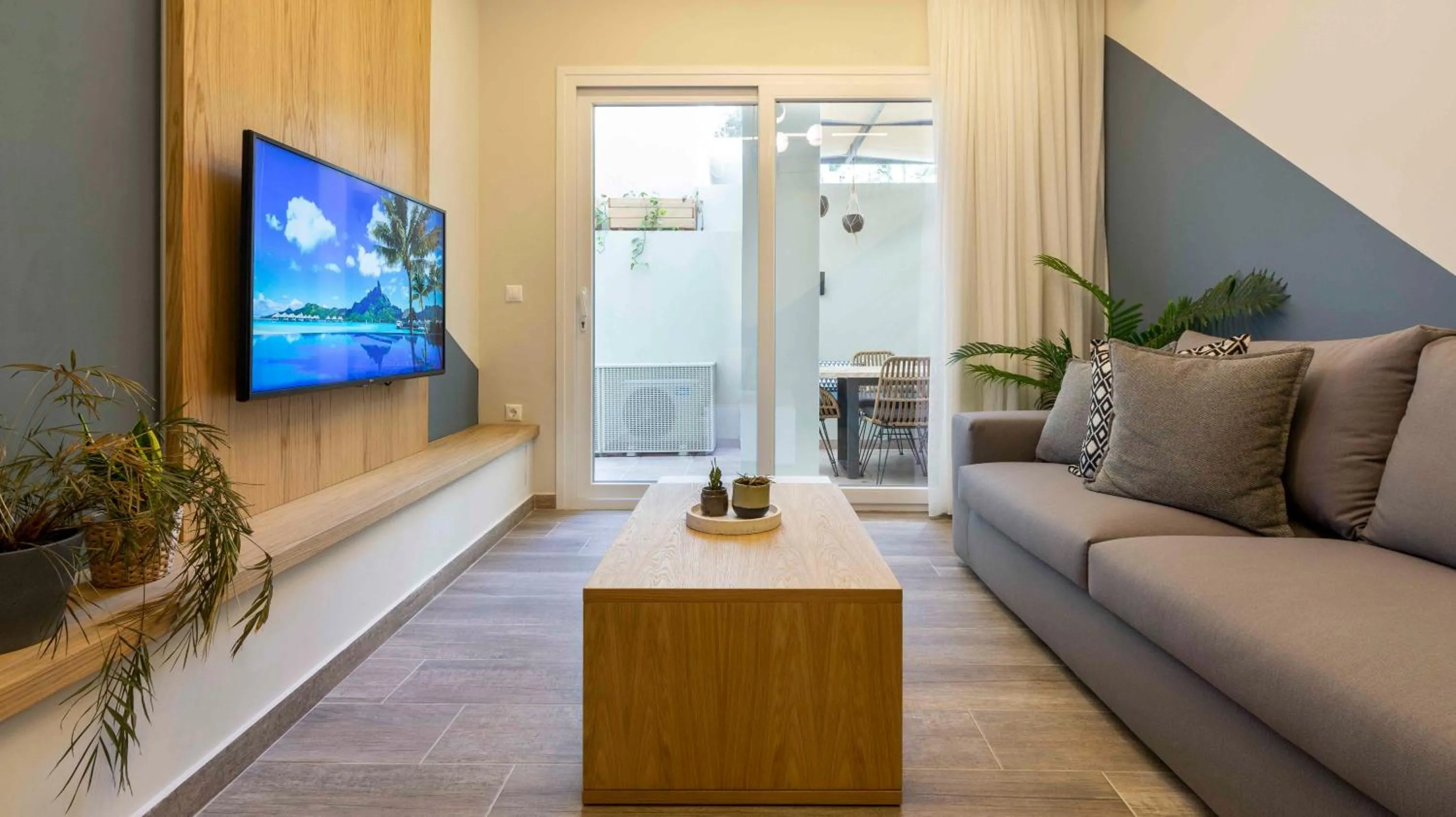 Living room in “Champions” Apartment in N. Kosmos neighbourhood