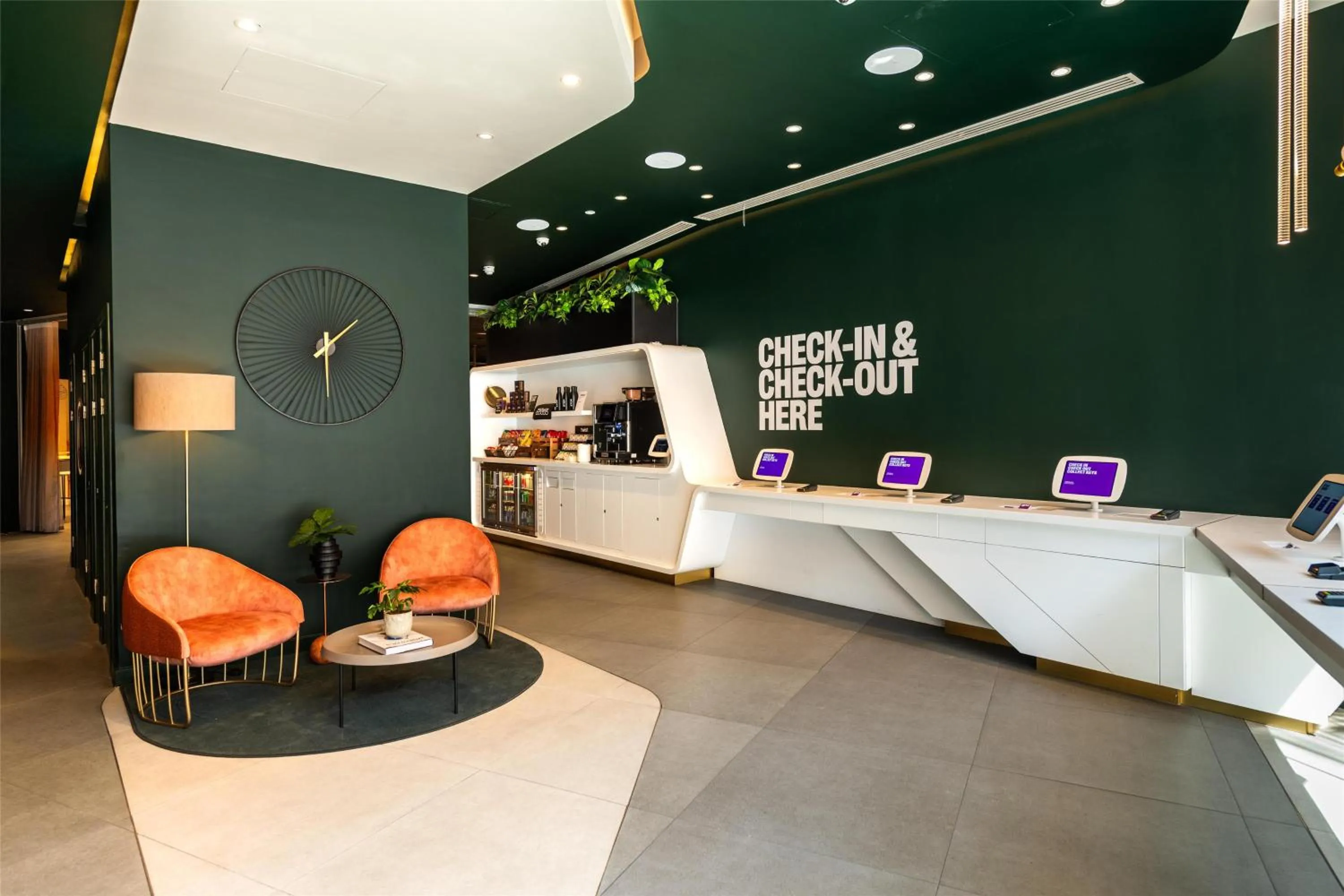 Lounge or bar in YOTEL London City