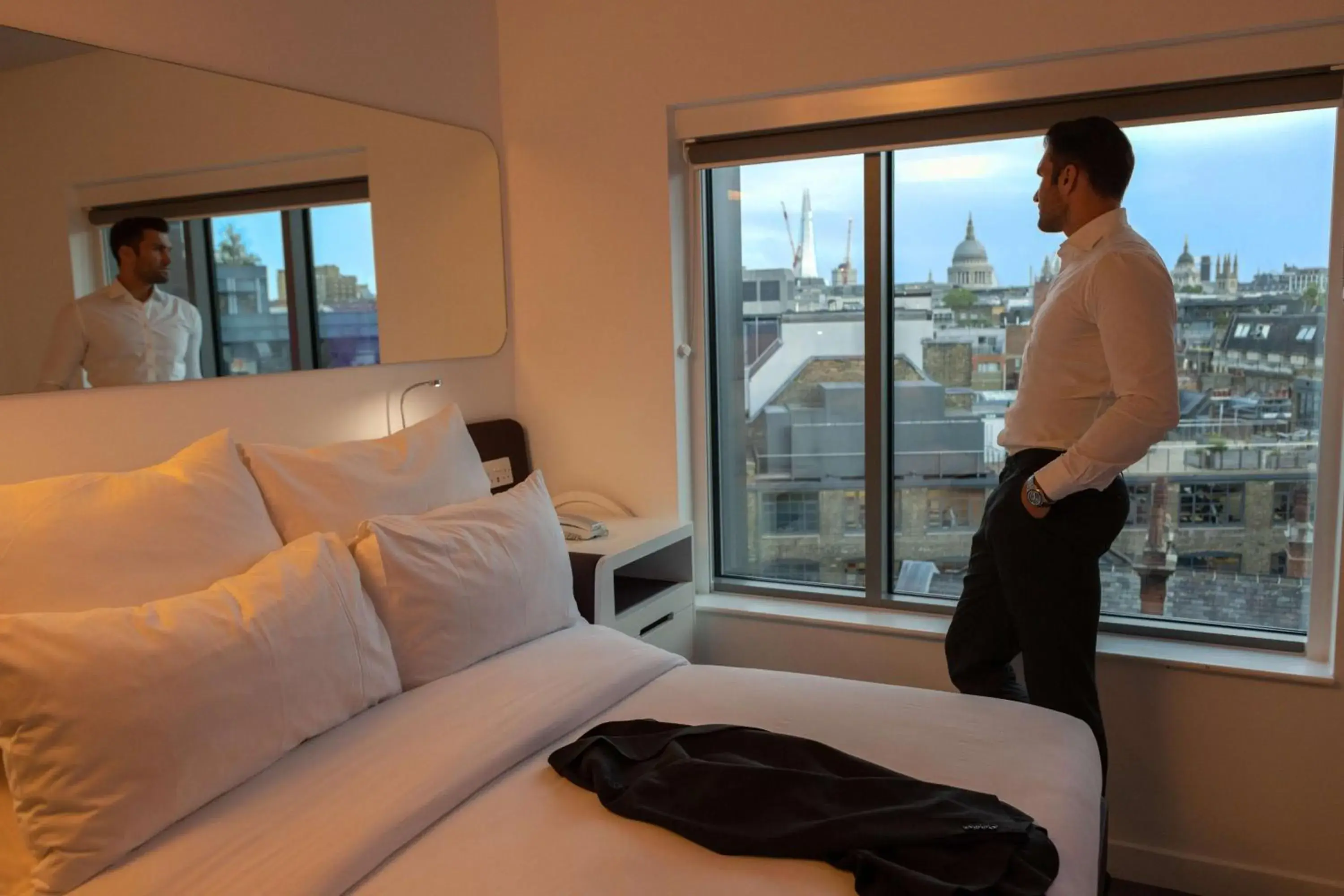 Bedroom, Bed in YOTEL London City Bedroom, Bed in YOTEL London City