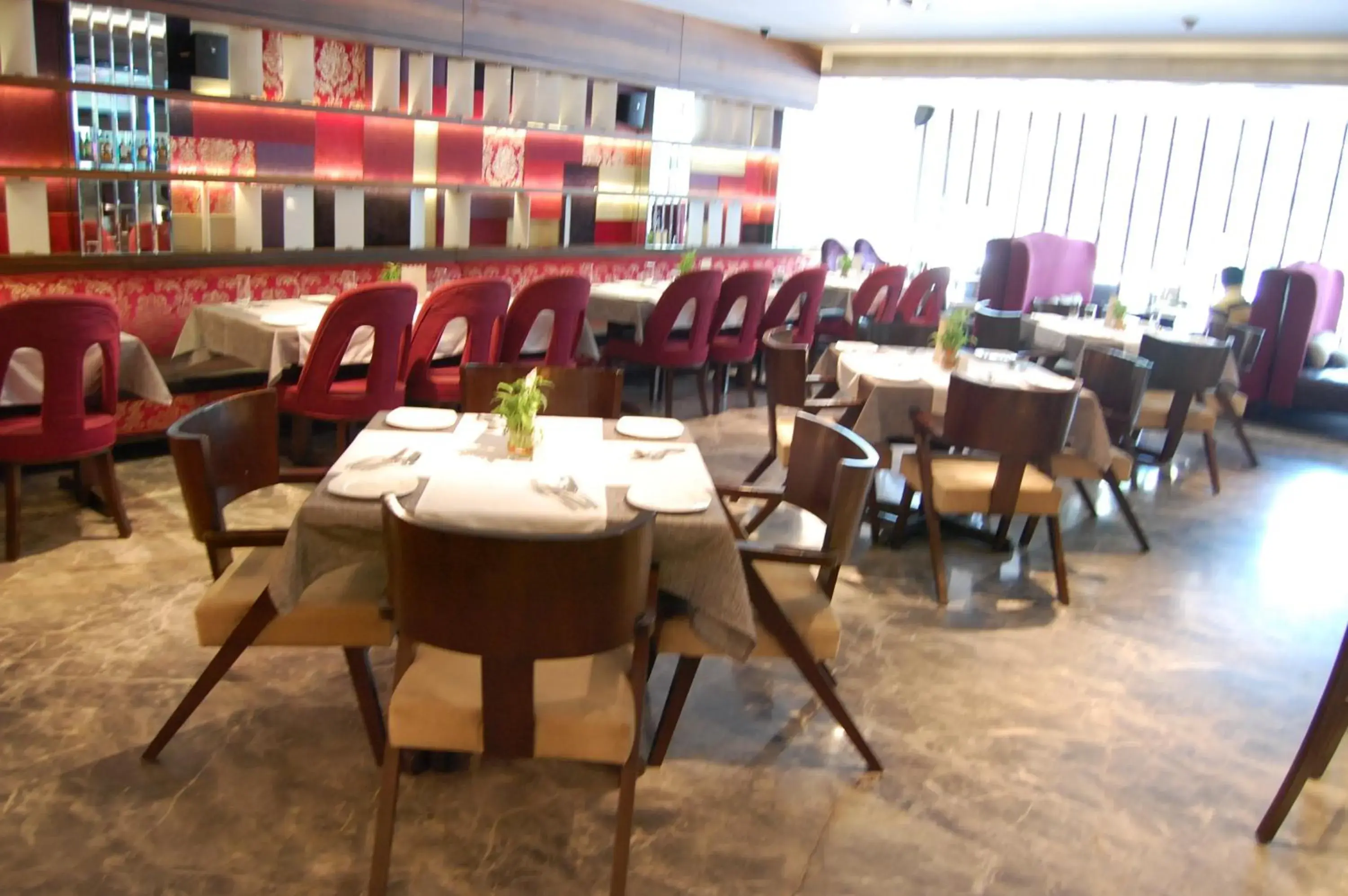 Restaurant/places to eat in Maya Hotel Restaurant/places to eat in Maya Hotel