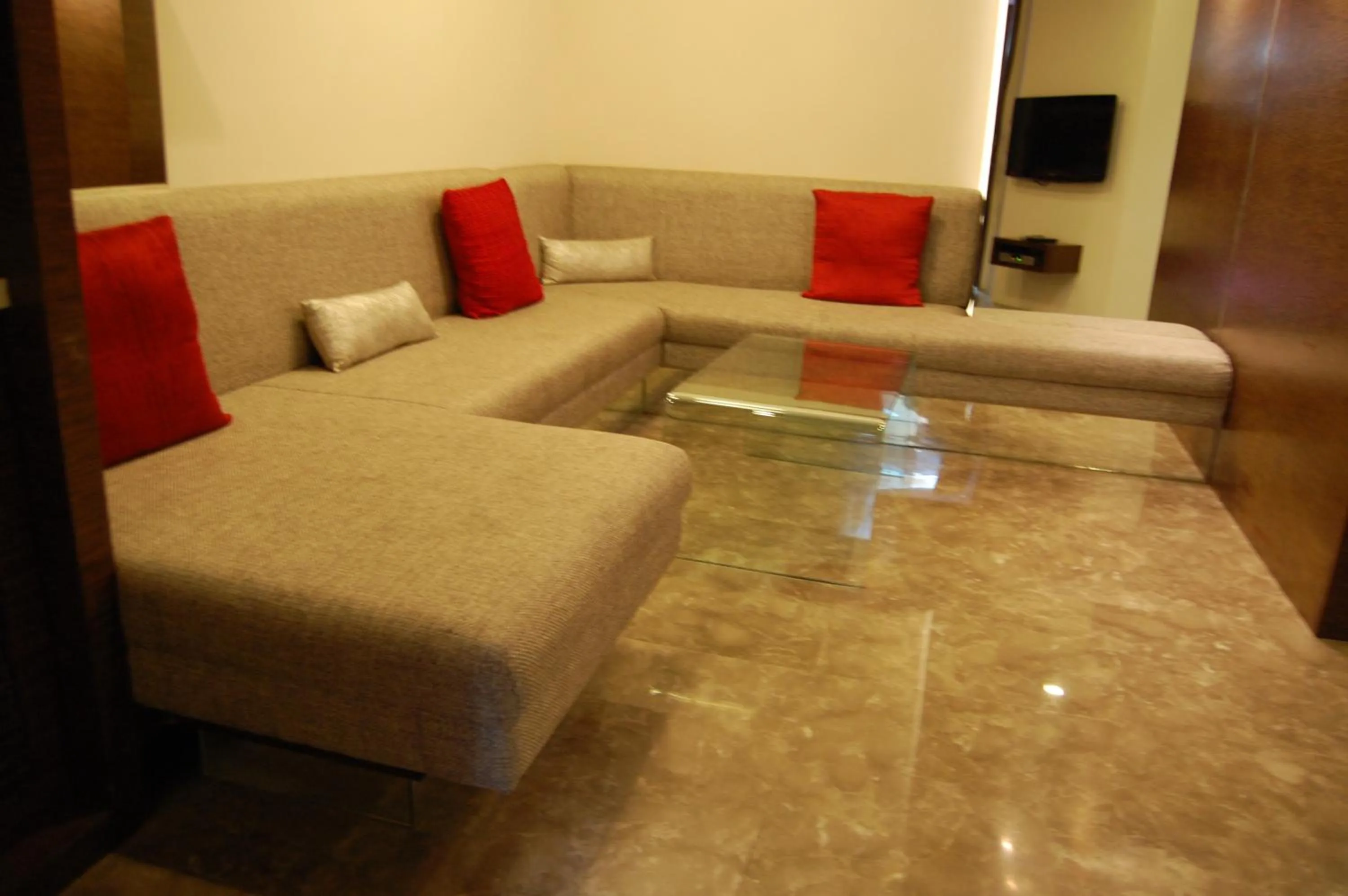 Living room in Maya Hotel