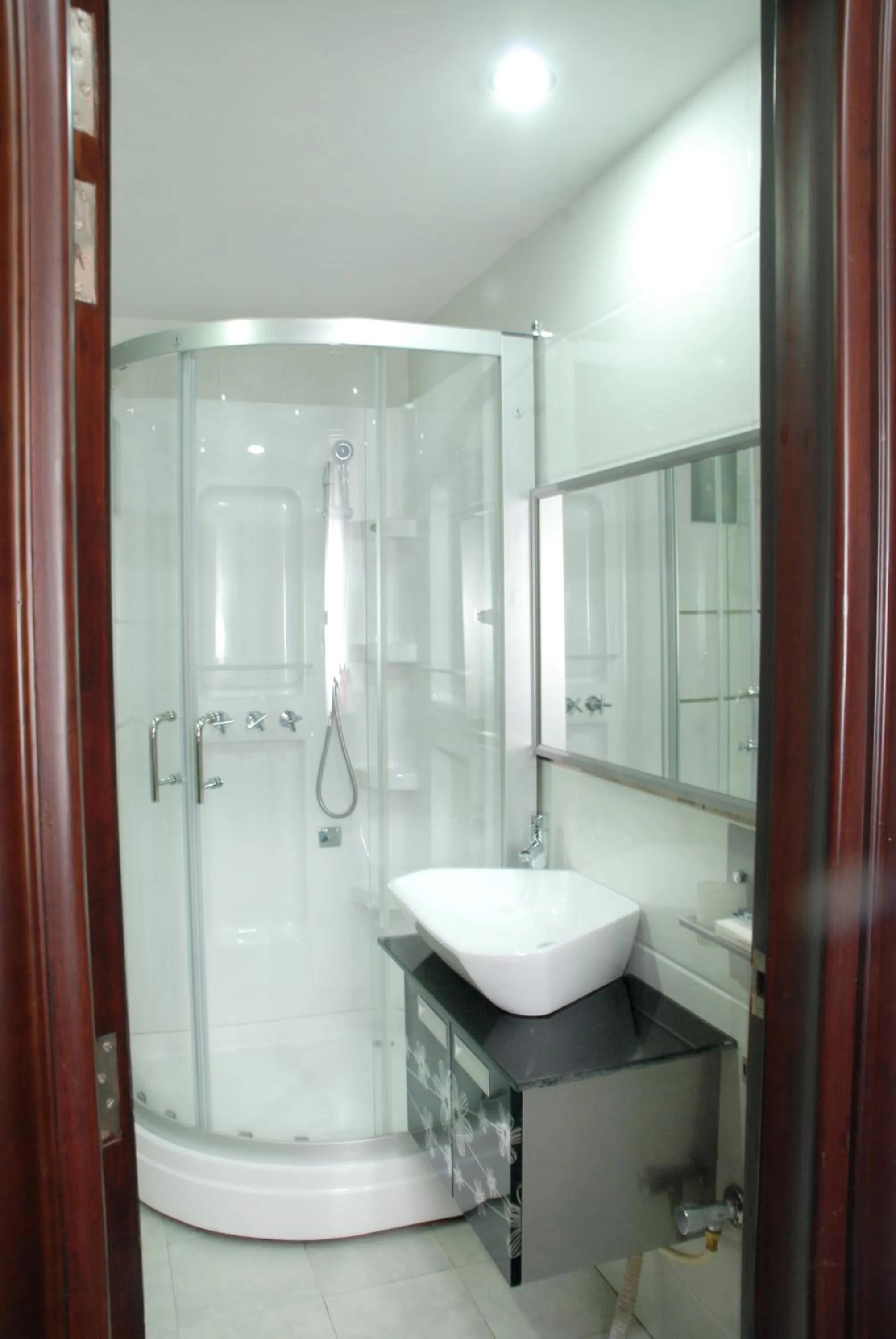 Bathroom in Hotel Orbit