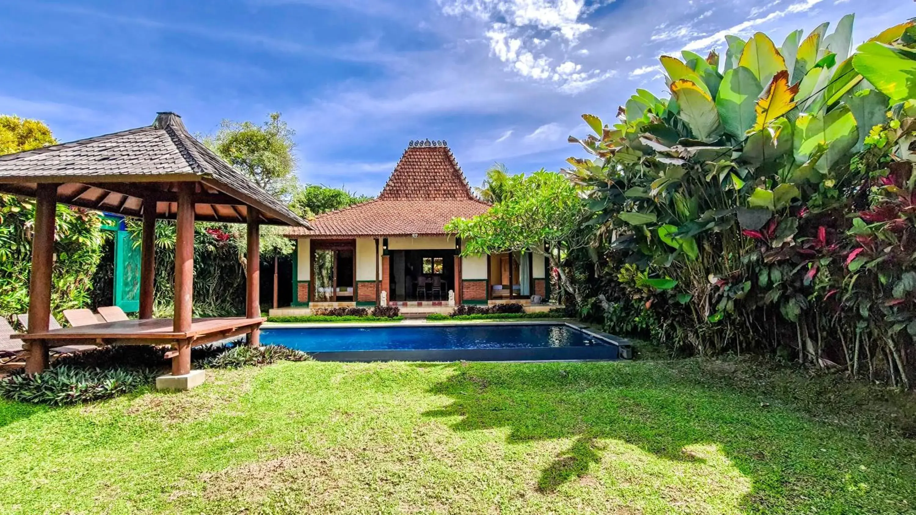 Property building in Ubud Heaven Penestanan Property building in Ubud Heaven Penestanan