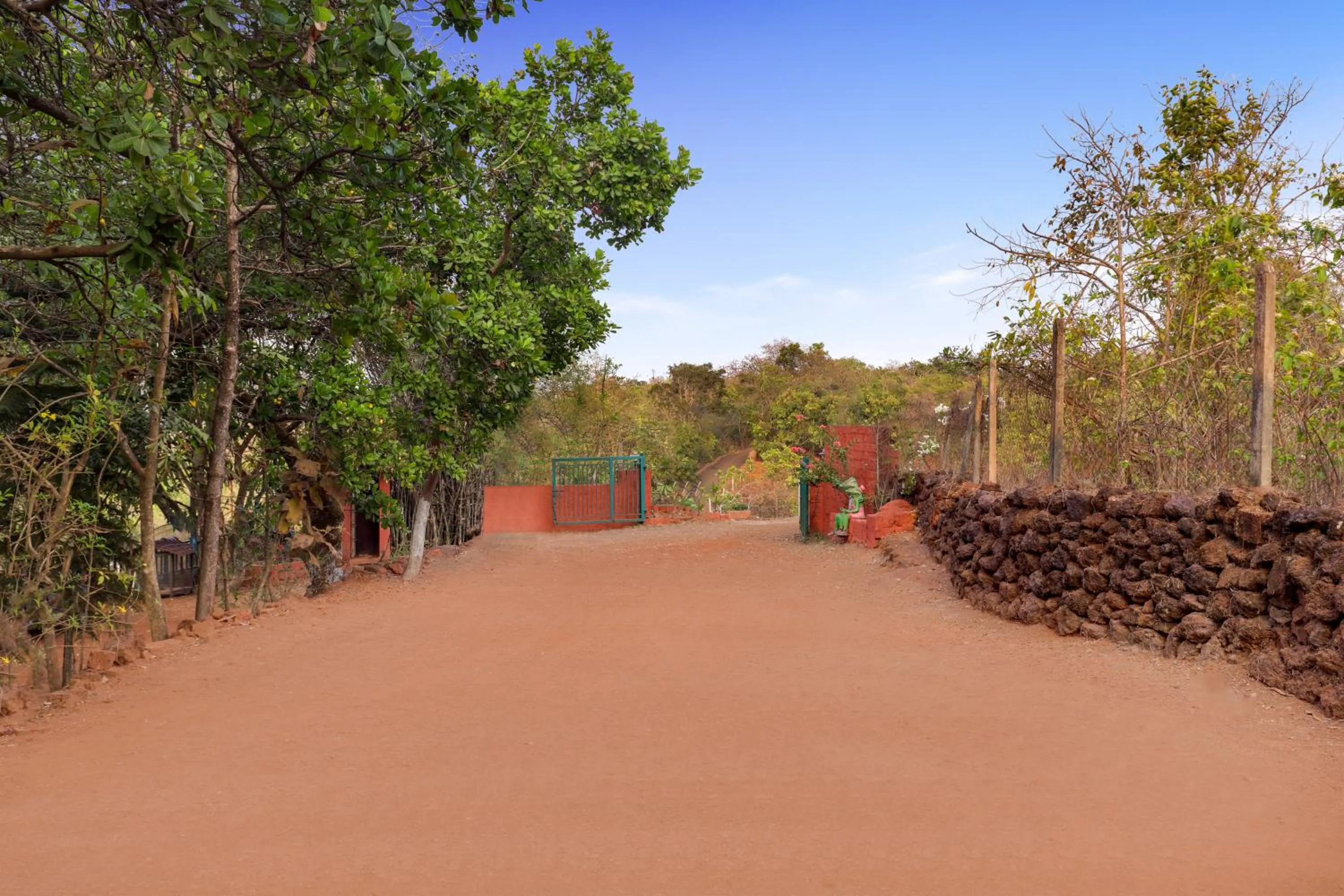 Parking in Keys Lite by Lemon Tree Hotels Sylvan, Dapoli