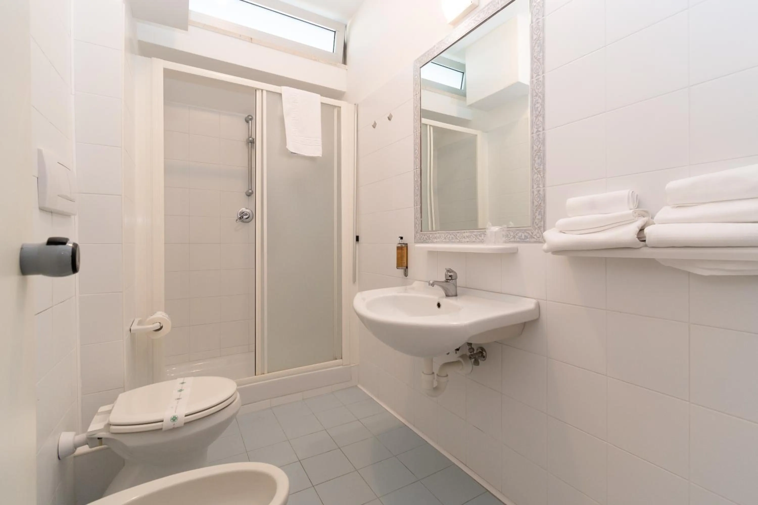 Bathroom in Hotel Galf