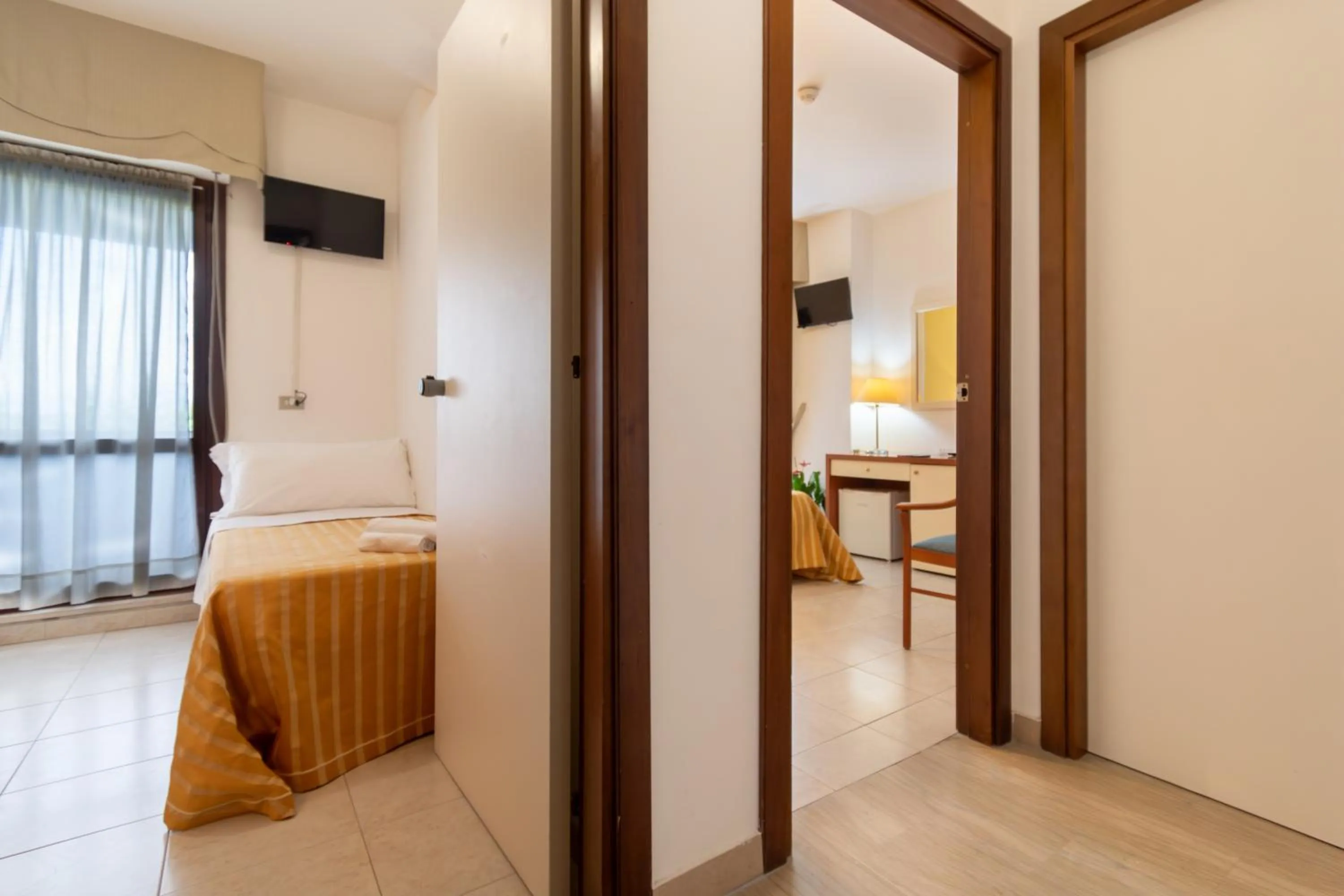 Photo of the whole room in Hotel Galf