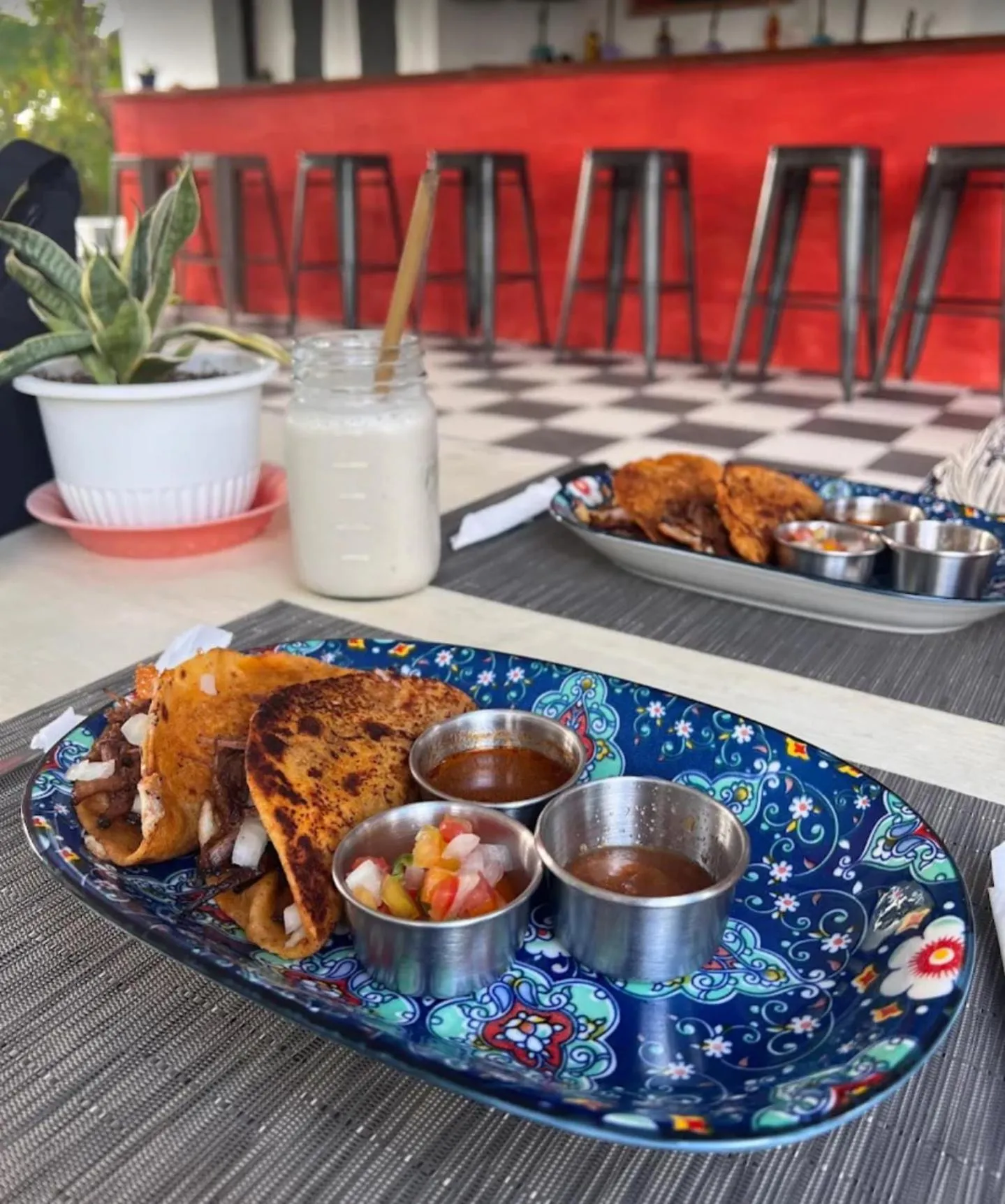 Restaurant/places to eat in Crown Malapascua