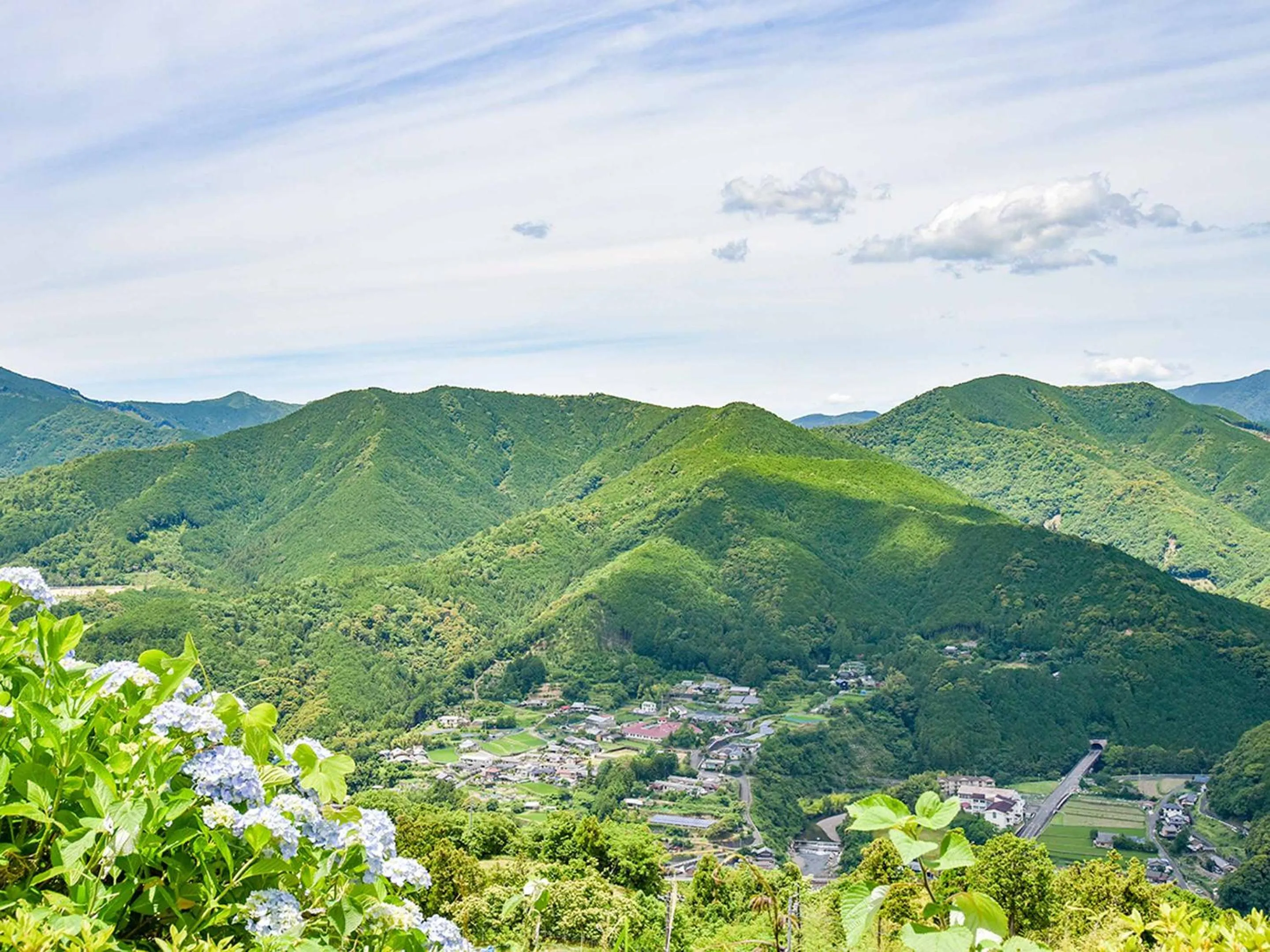 Mountain view in Kirinosato Takahara