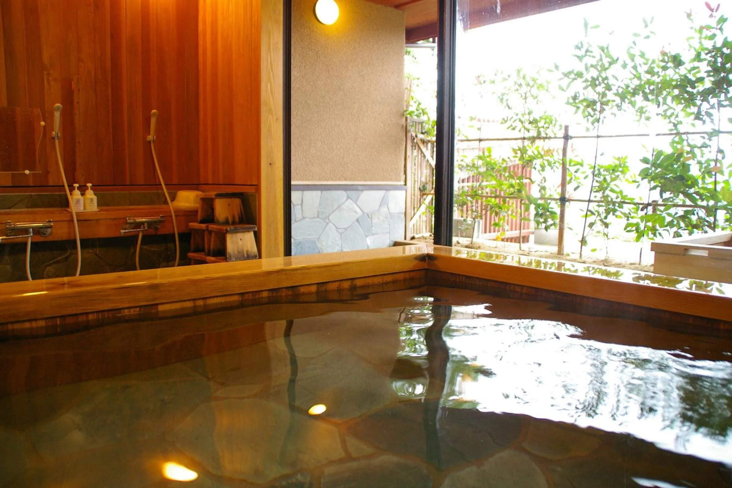 Hot Spring Bath in Kirinosato Takahara