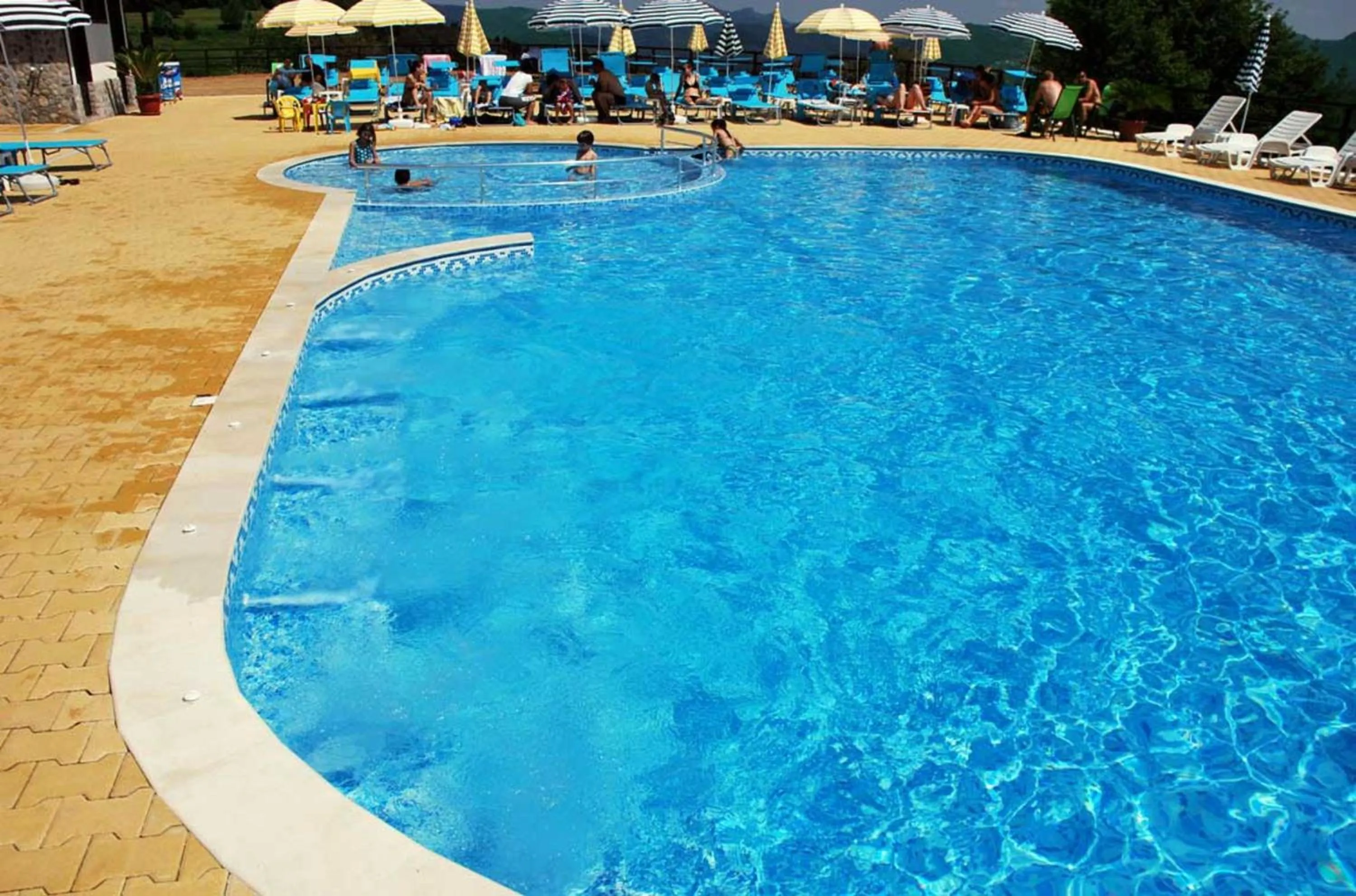 Swimming pool in Panorama Family Hotel