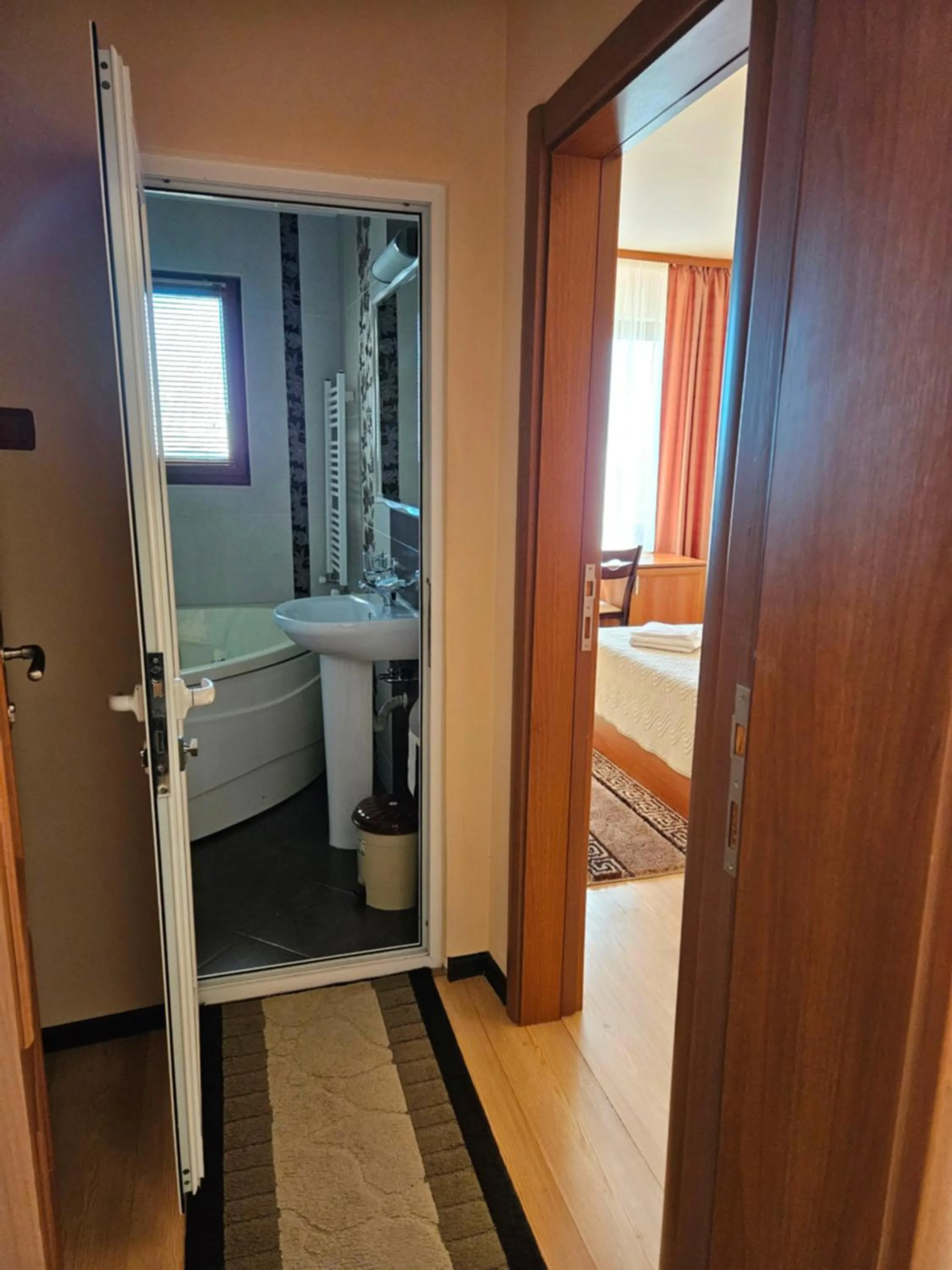 Bedroom, Bed in Panorama Family Hotel