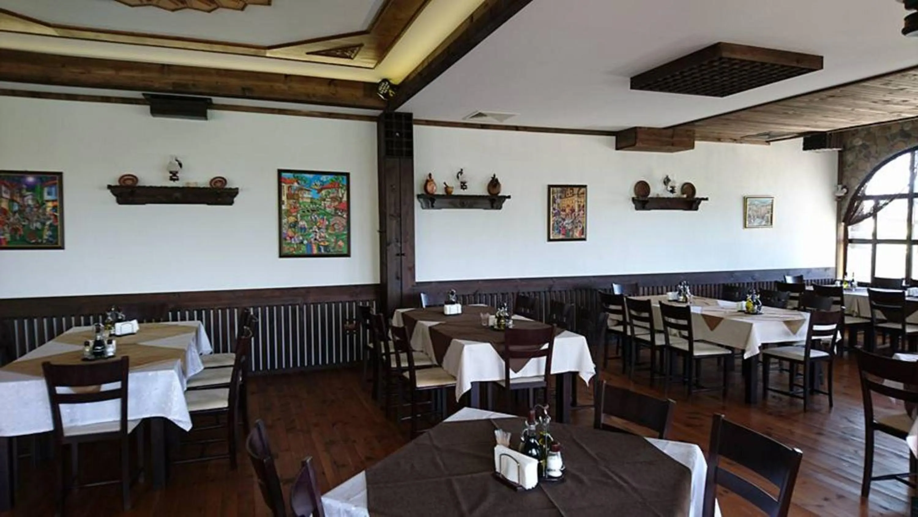 Restaurant/places to eat in Panorama Family Hotel