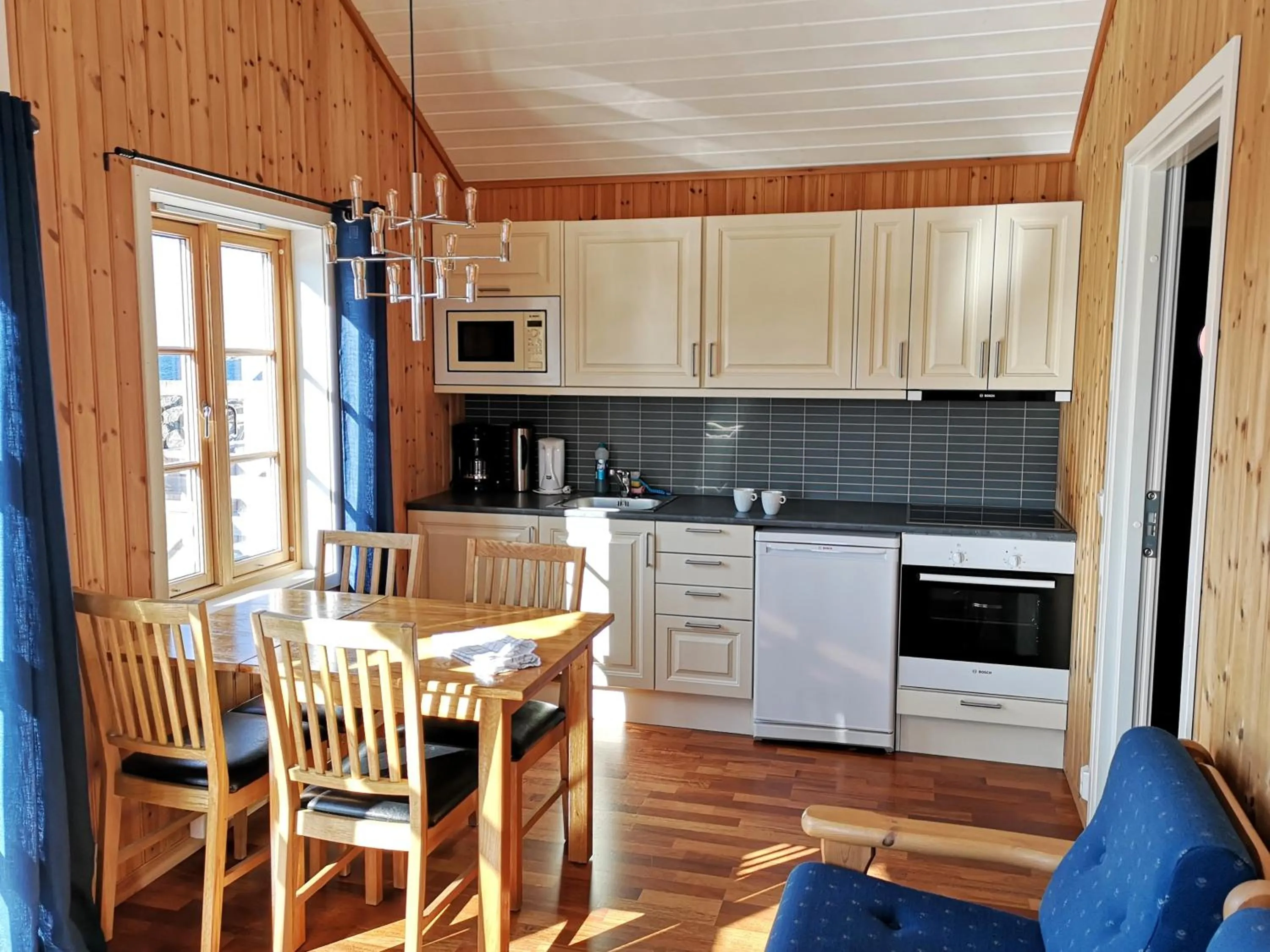 Kitchen or kitchenette in Statles Rorbu- og Konferansesenter AS