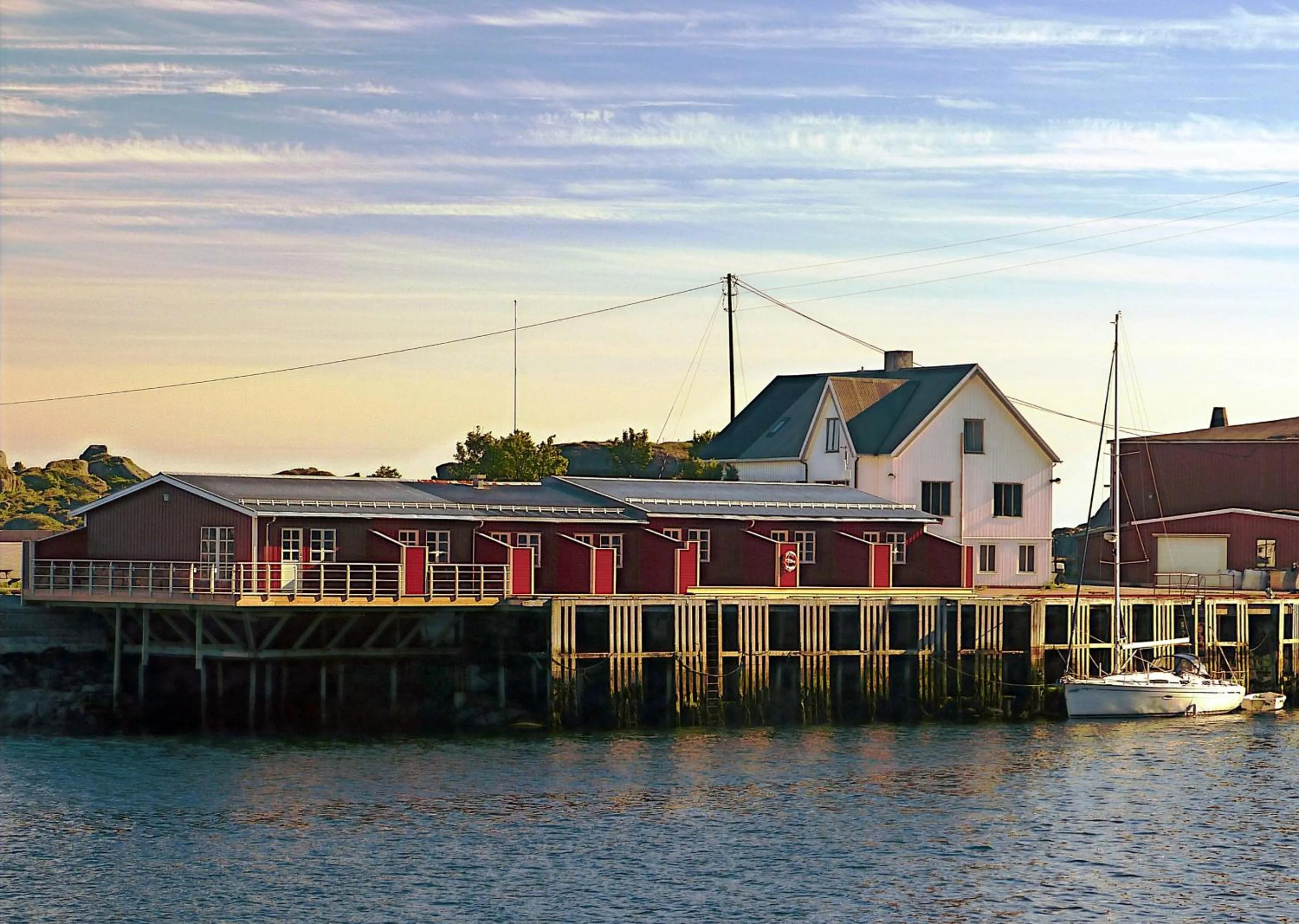 Facade/entrance in Statles Rorbu- og Konferansesenter AS