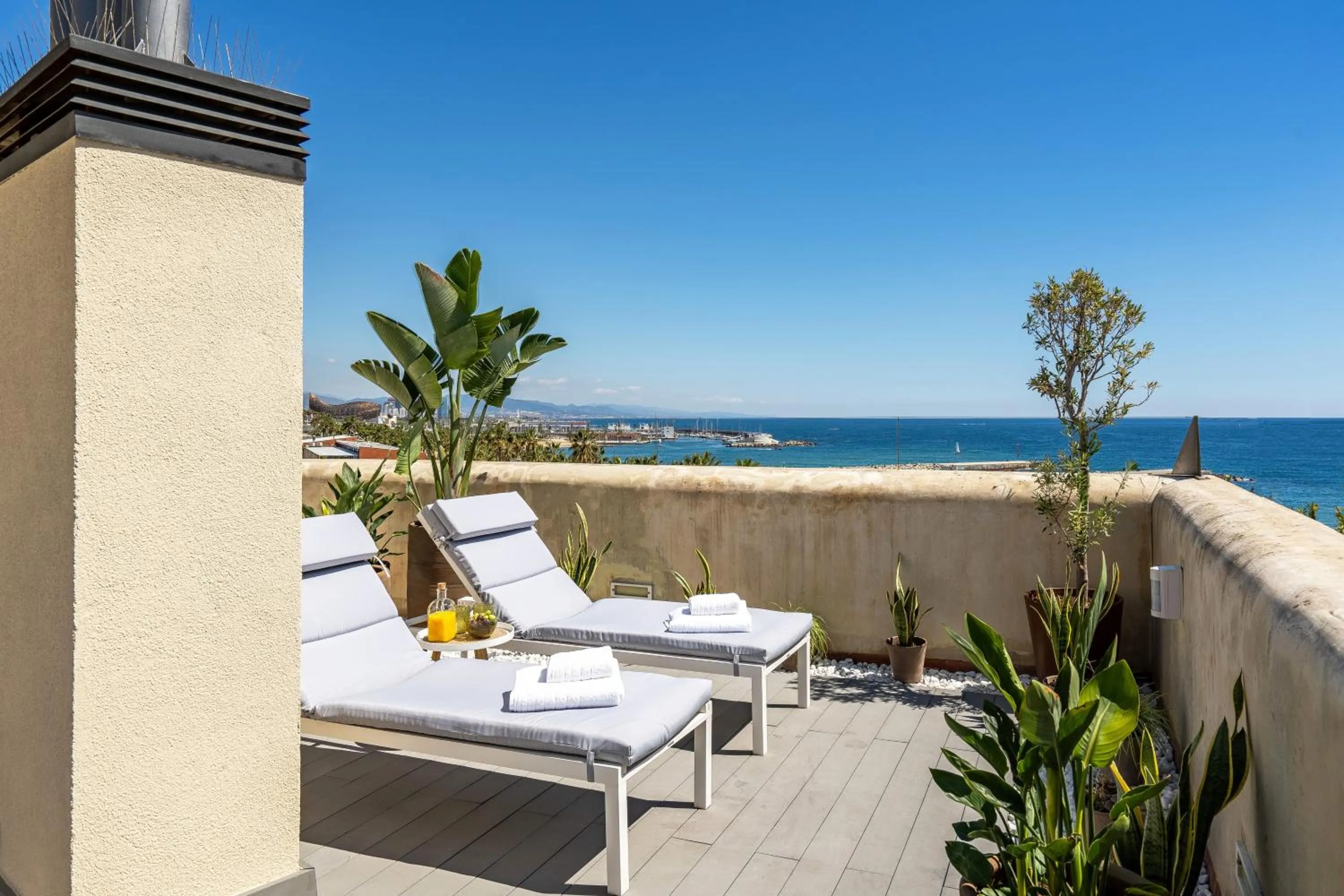 Kronos on the Beach Attic Suite