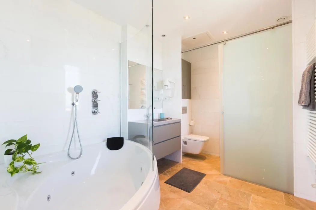 Hot Tub in Kronos on the Beach Attic Suite
