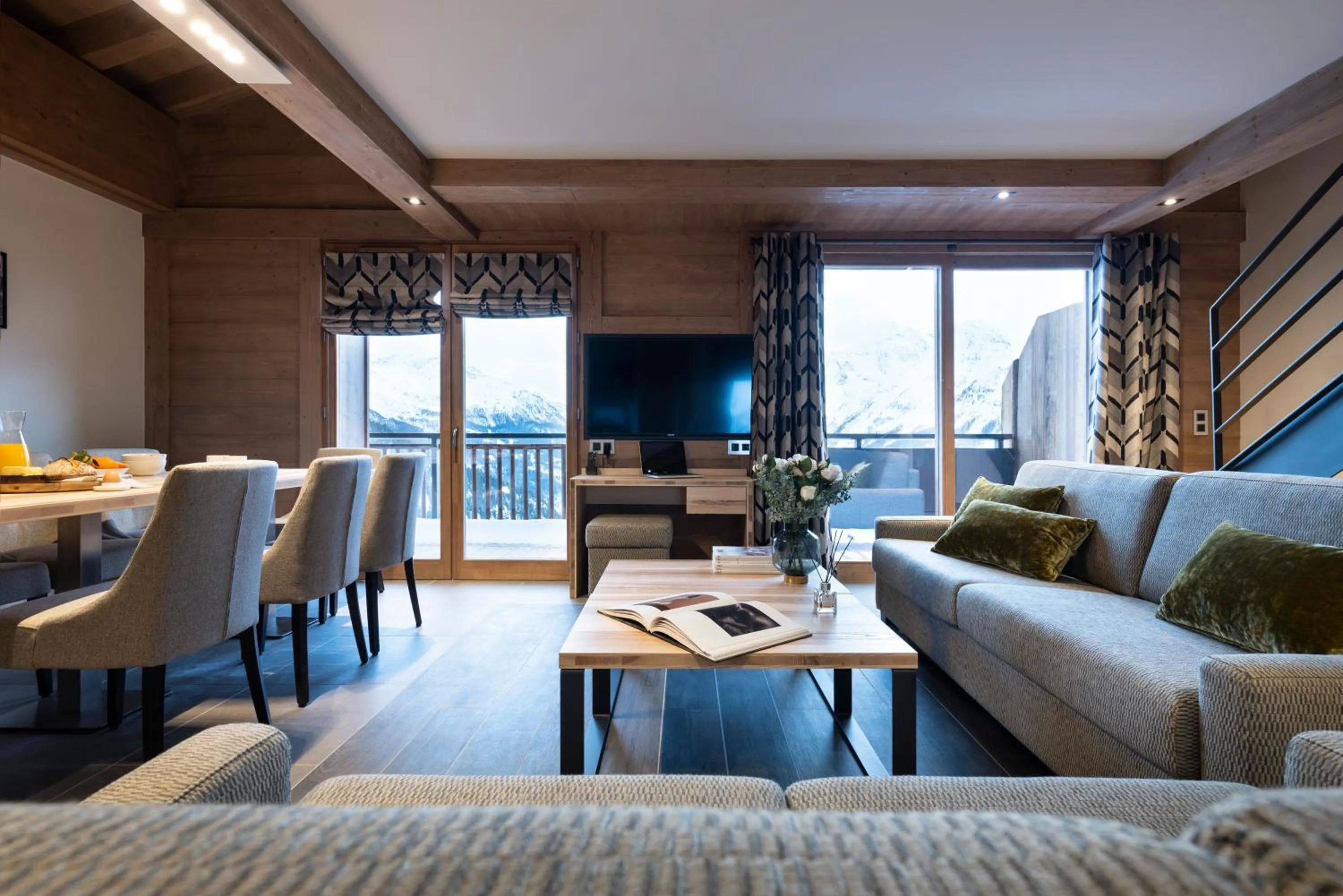 TV and multimedia in MGM Hôtels & Résidences - Résidence Alpen Lodge