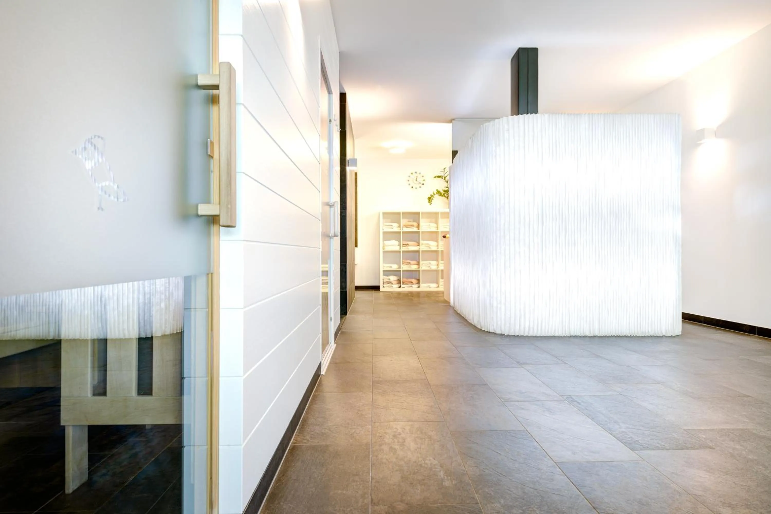 Spa and wellness centre/facilities, Bed in Hotel Lün