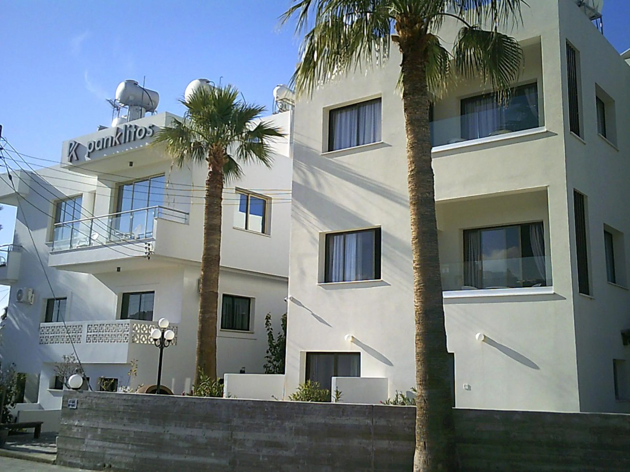 Property building in Panklitos Tourist Apartments