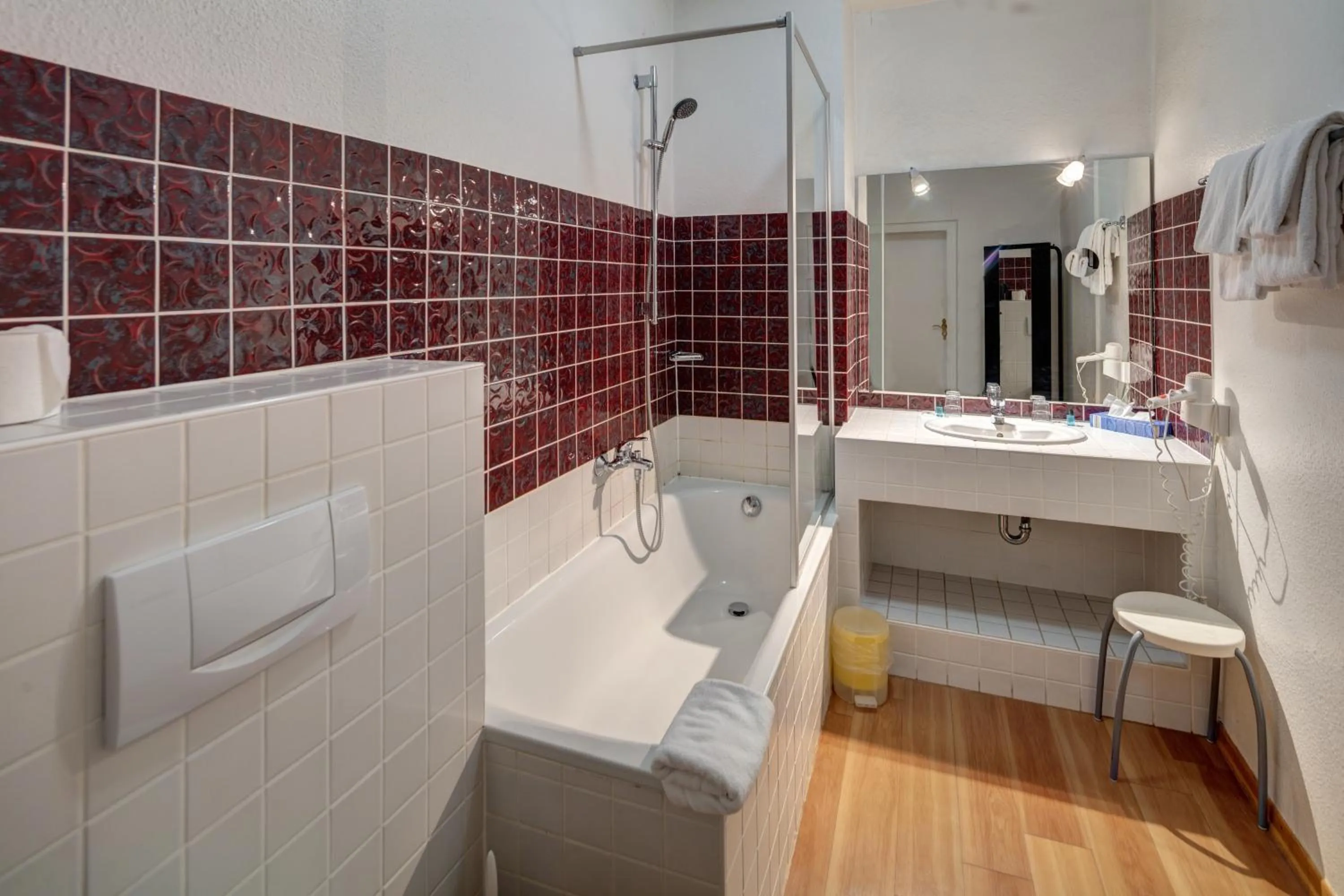 Bathroom in Hotel Leander