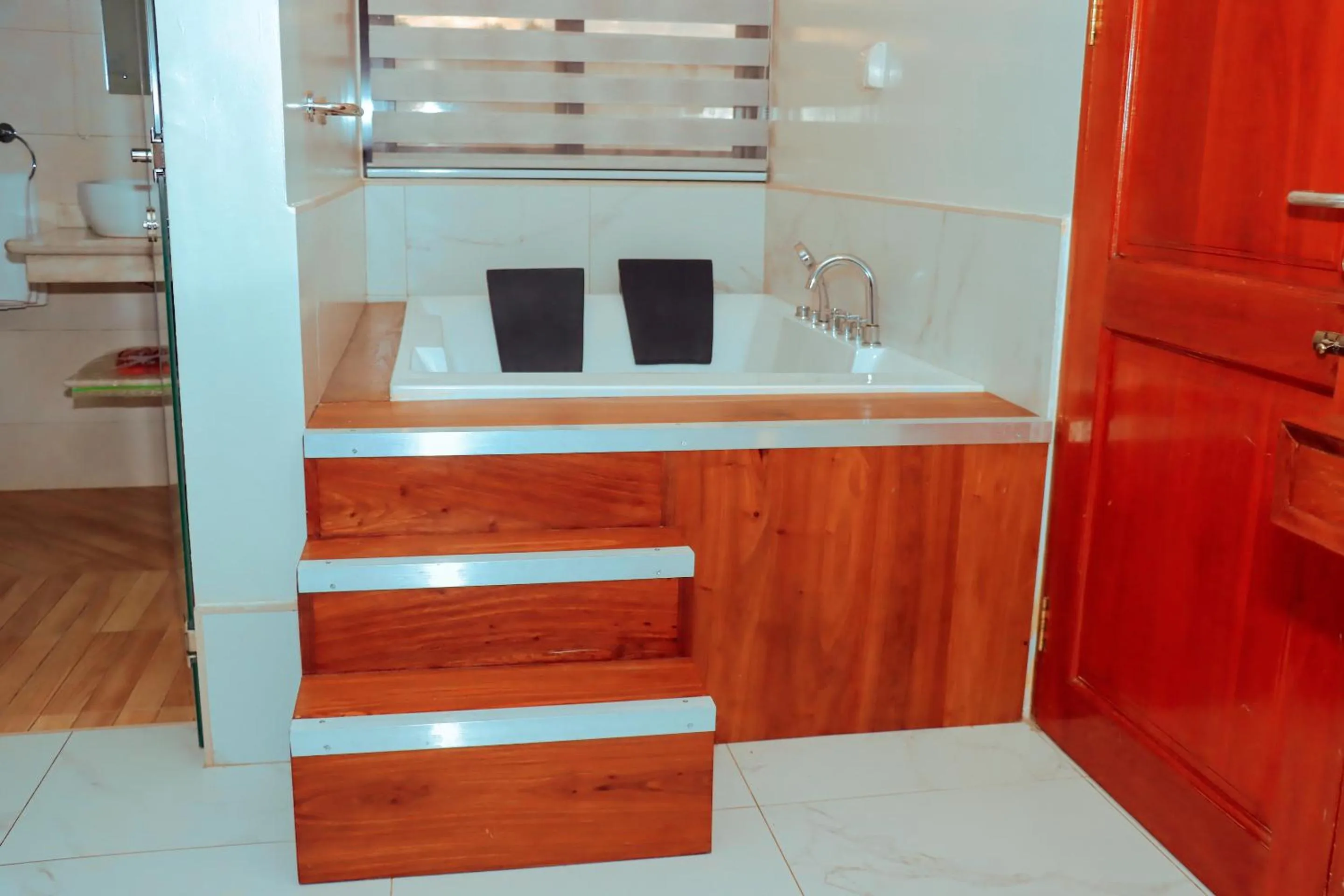 Photo of the whole room in Best Western Jangwani Sea Breeze Resort