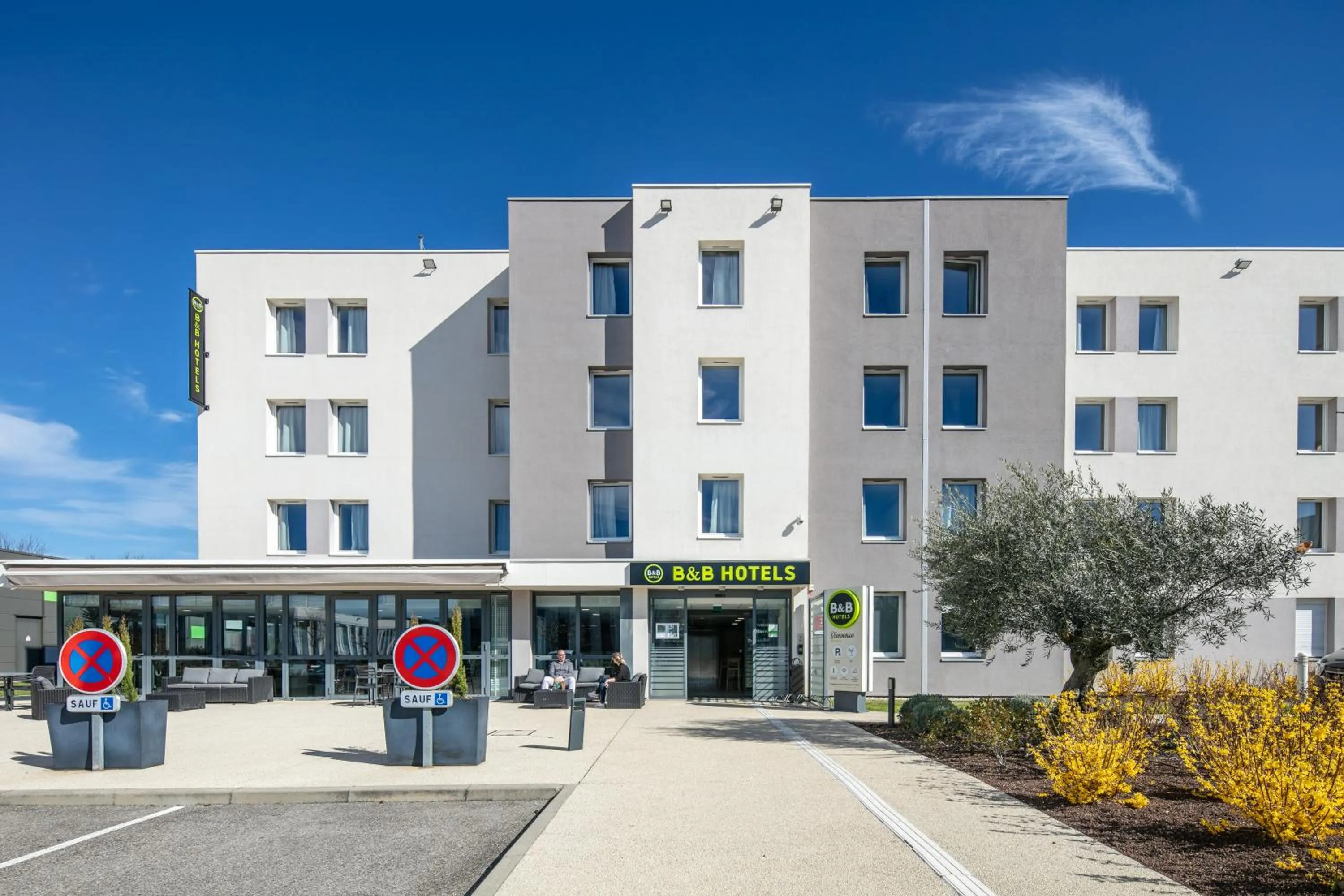 Property building in B&B HOTEL Lyon Aéroport Saint-Quentin-Fallavier