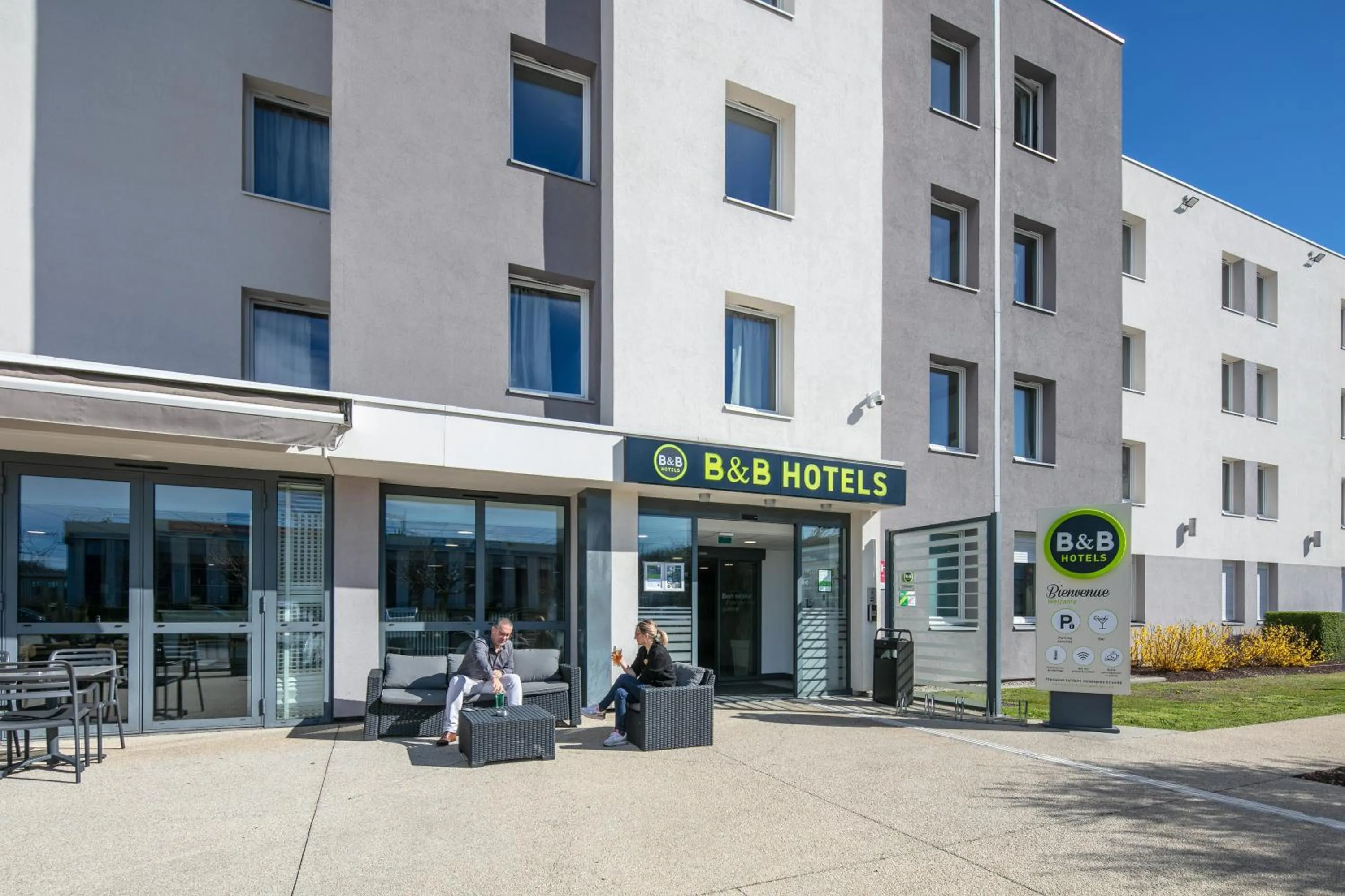 Property building in B&B HOTEL Lyon Aéroport Saint-Quentin-Fallavier