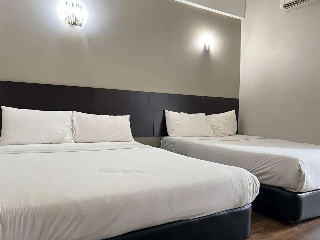 Bedroom, Bed in Hotel O Nice Stay Three Six Five Services