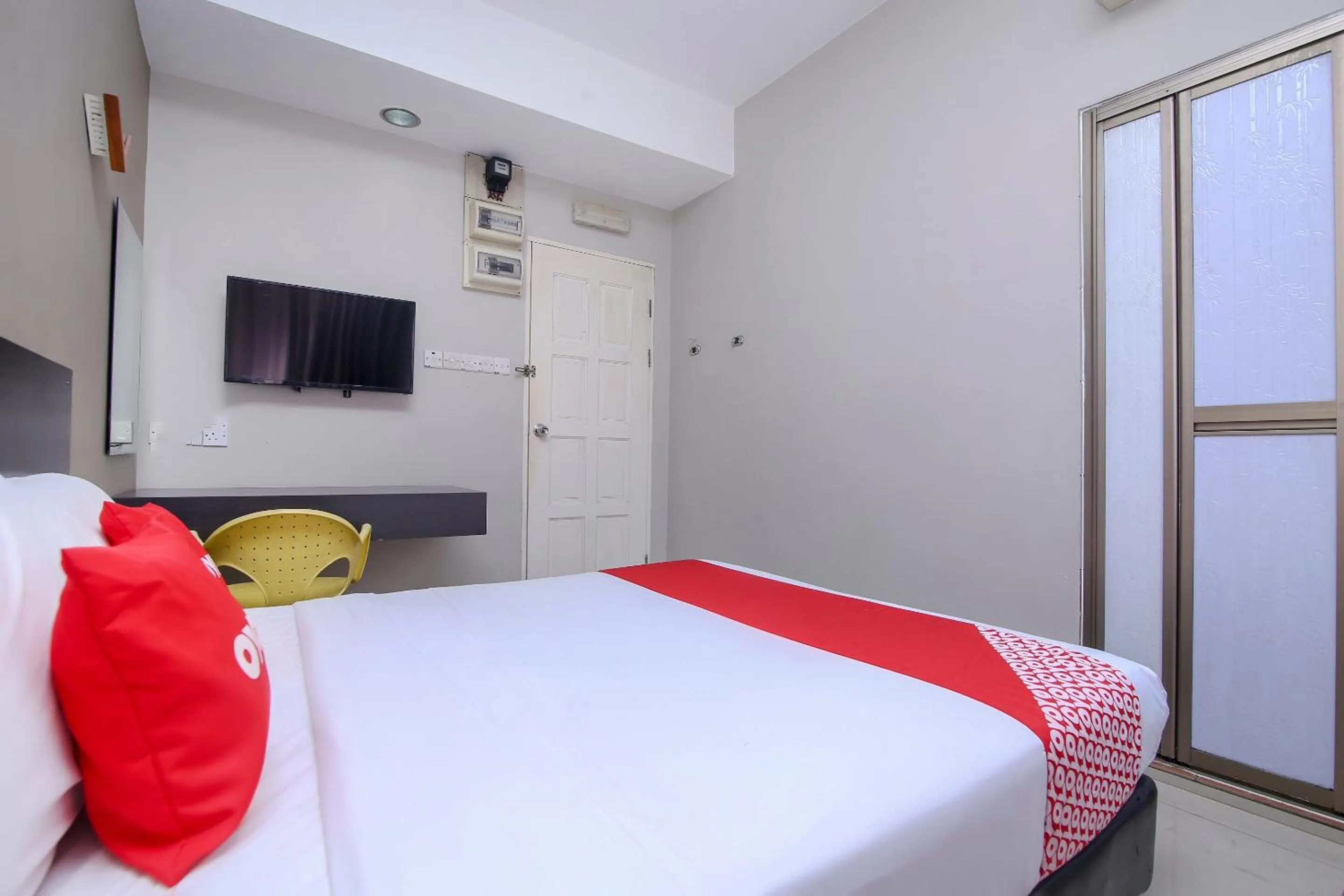 Bedroom, Bed in Hotel O Nice Stay Three Six Five Services