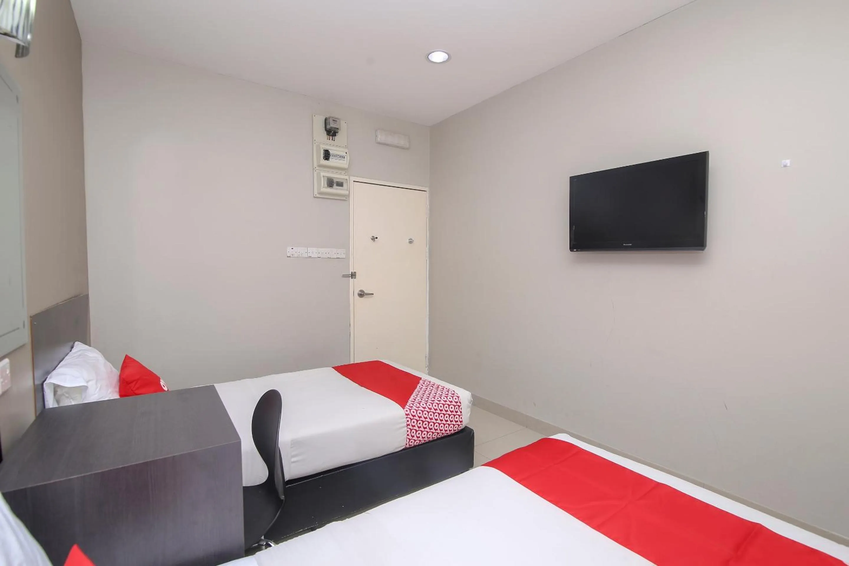 Bedroom, Bed in Hotel O Nice Stay Three Six Five Services