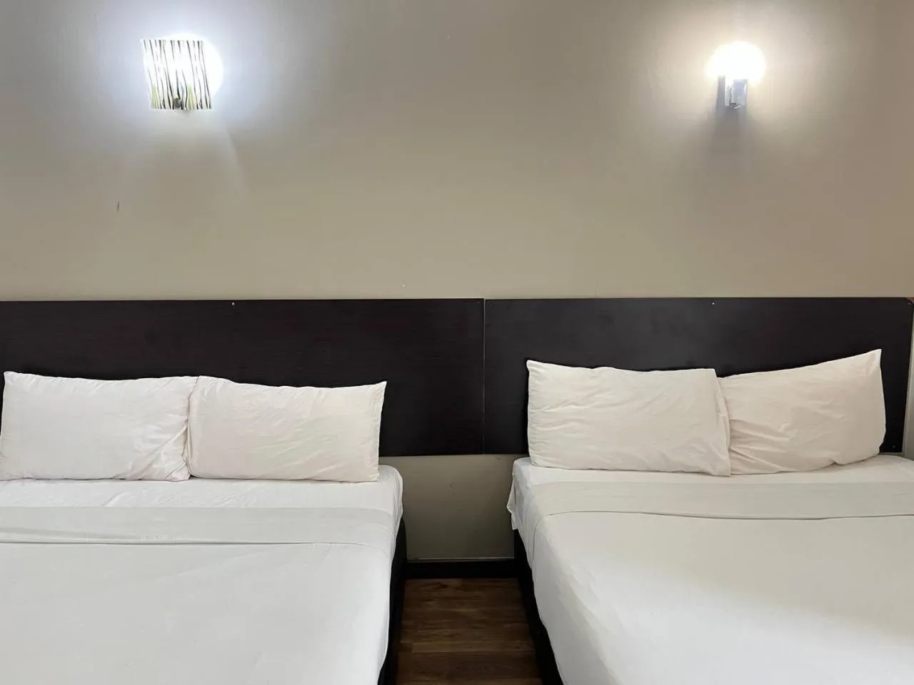 Bedroom, Bed in Hotel O Nice Stay Three Six Five Services