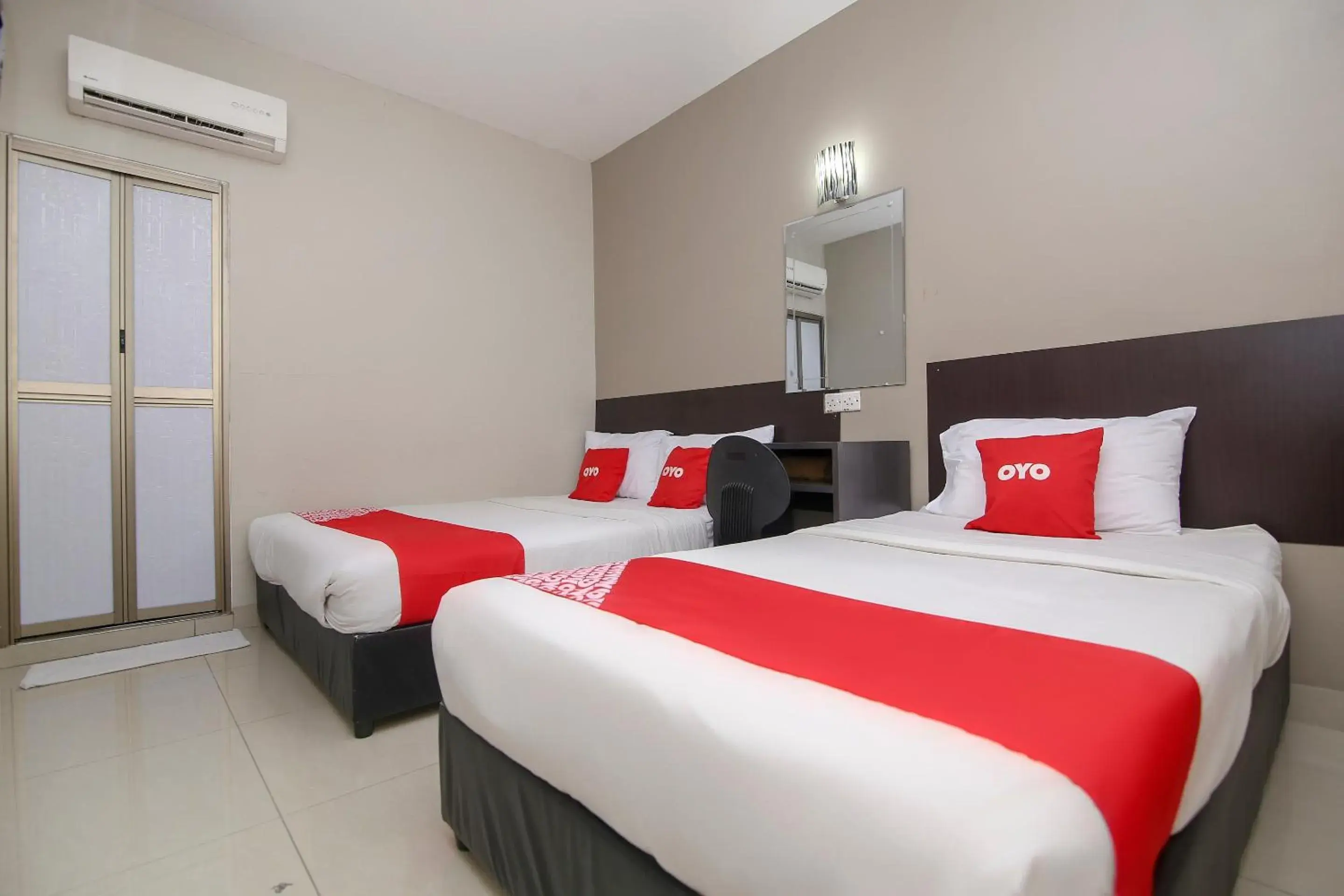 Bedroom, Bed in Hotel O Nice Stay Three Six Five Services Bedroom, Bed in Hotel O Nice Stay Three Six Five Services