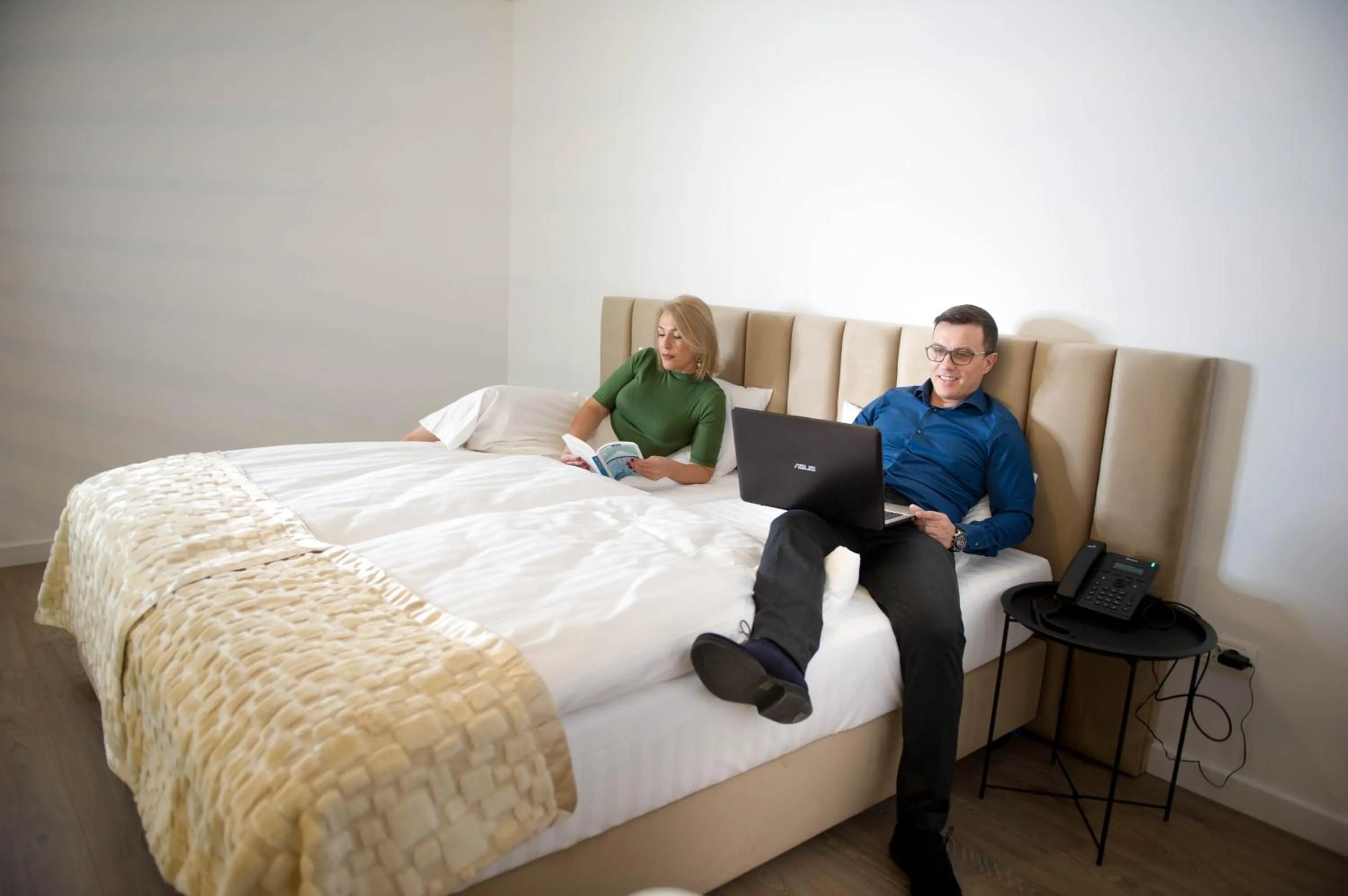 Bed in FRIENDS RESIDENCE Apartments