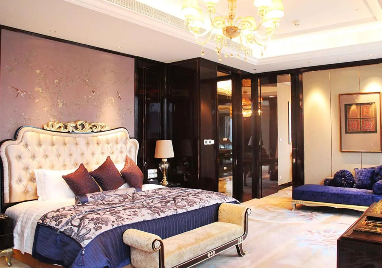 Living room, Bed in DoubleTree by Hilton Chongqing Wanzhou