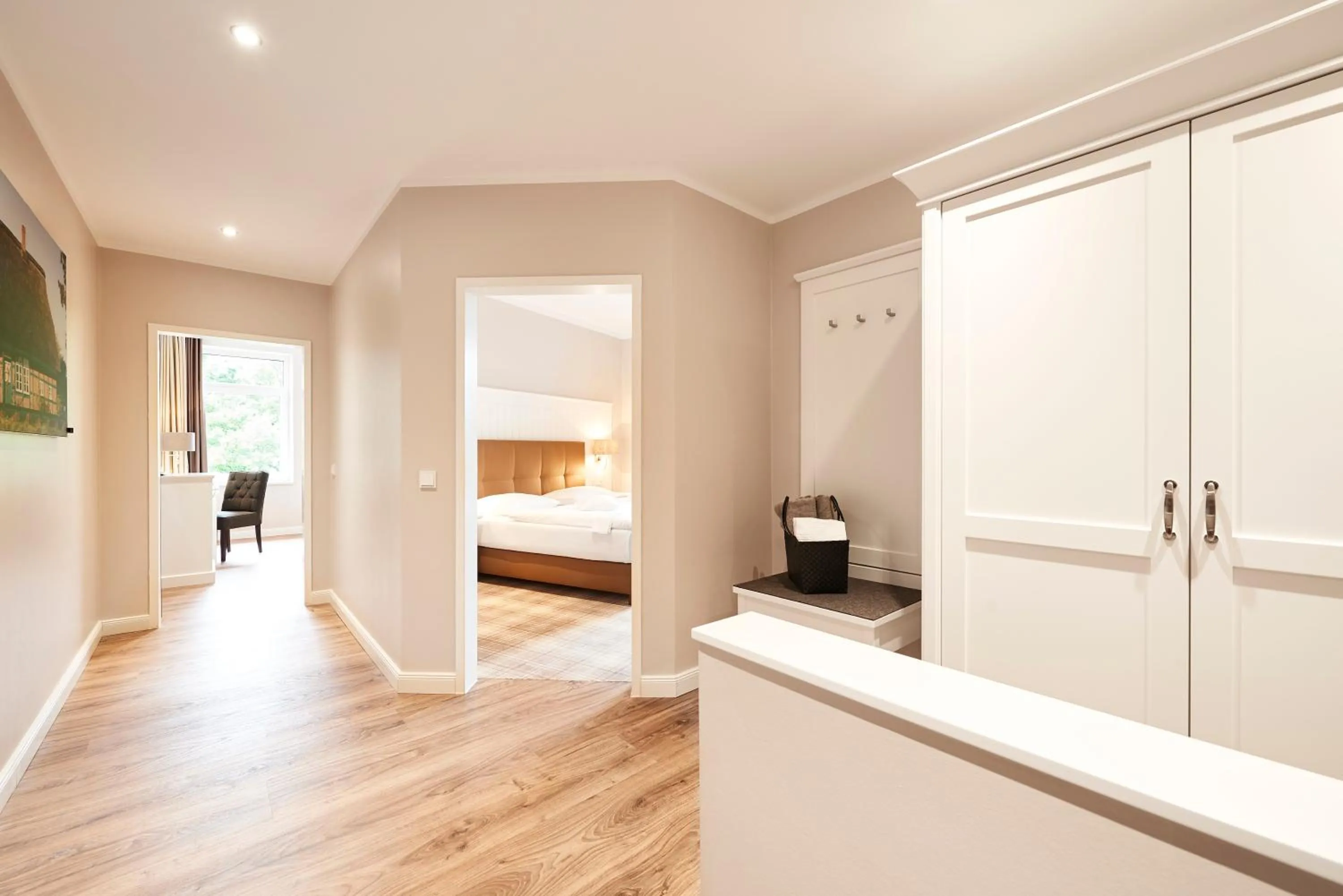 Photo of the whole room, Bed in MUNTE - Wellnesshotel am Stadtwald