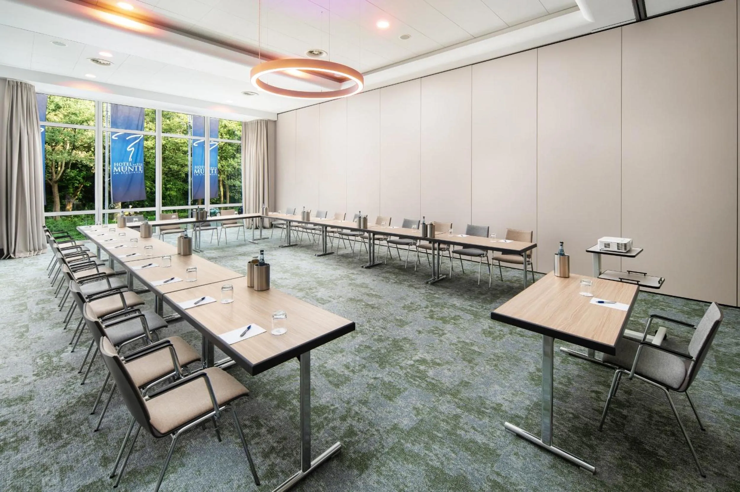 Meeting/conference room in MUNTE - Wellnesshotel am Stadtwald